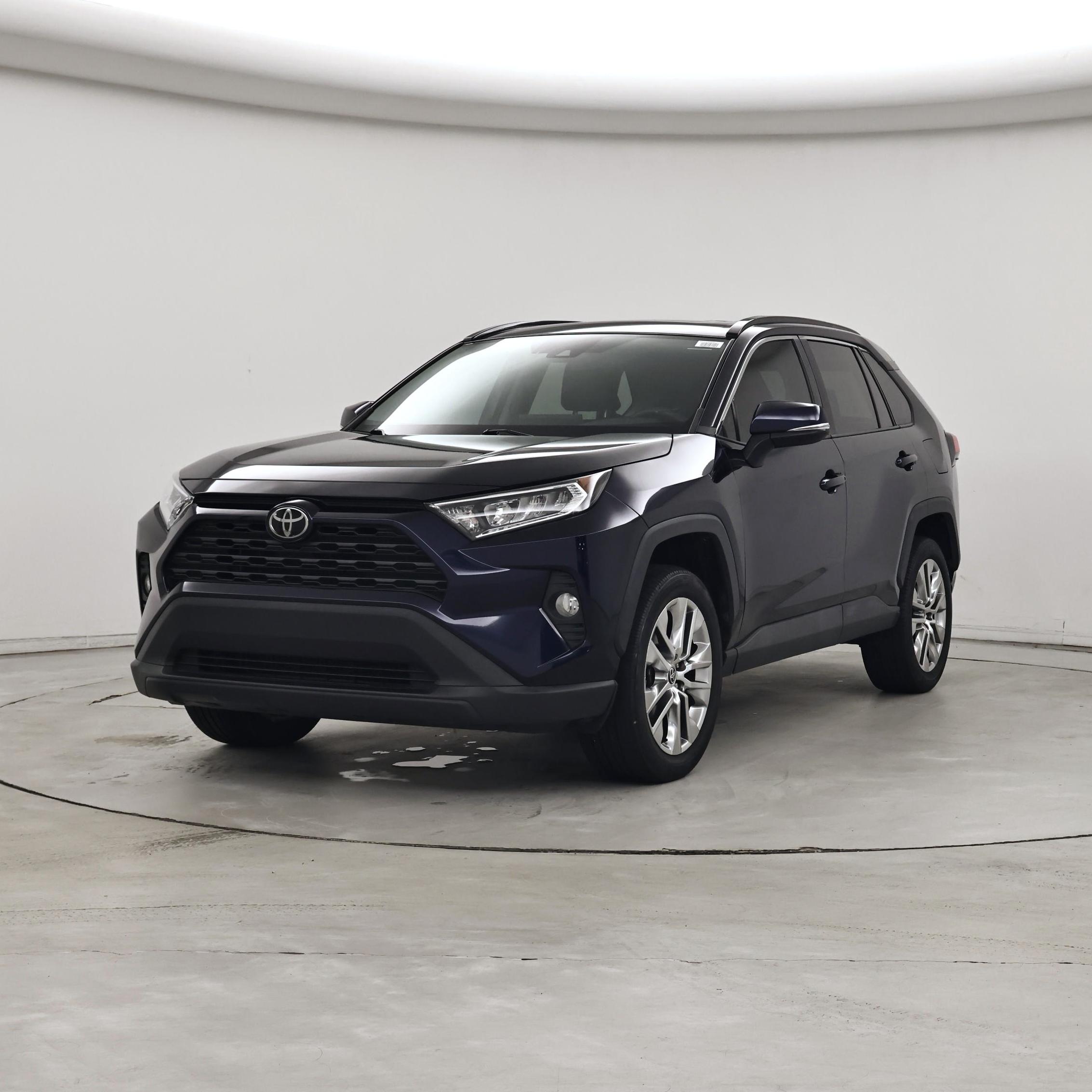 Thumbnail: 2021 Toyota RAV4 - 4