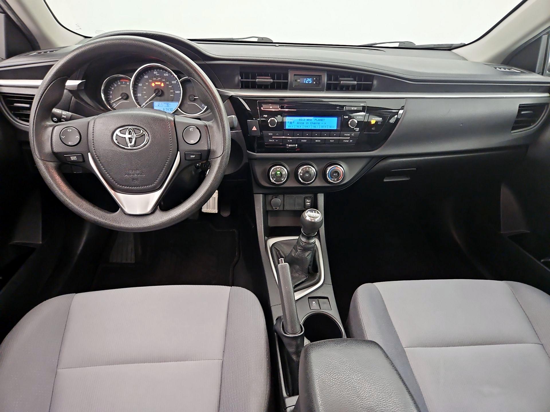 Thumbnail: 2015 Toyota Corolla - 9