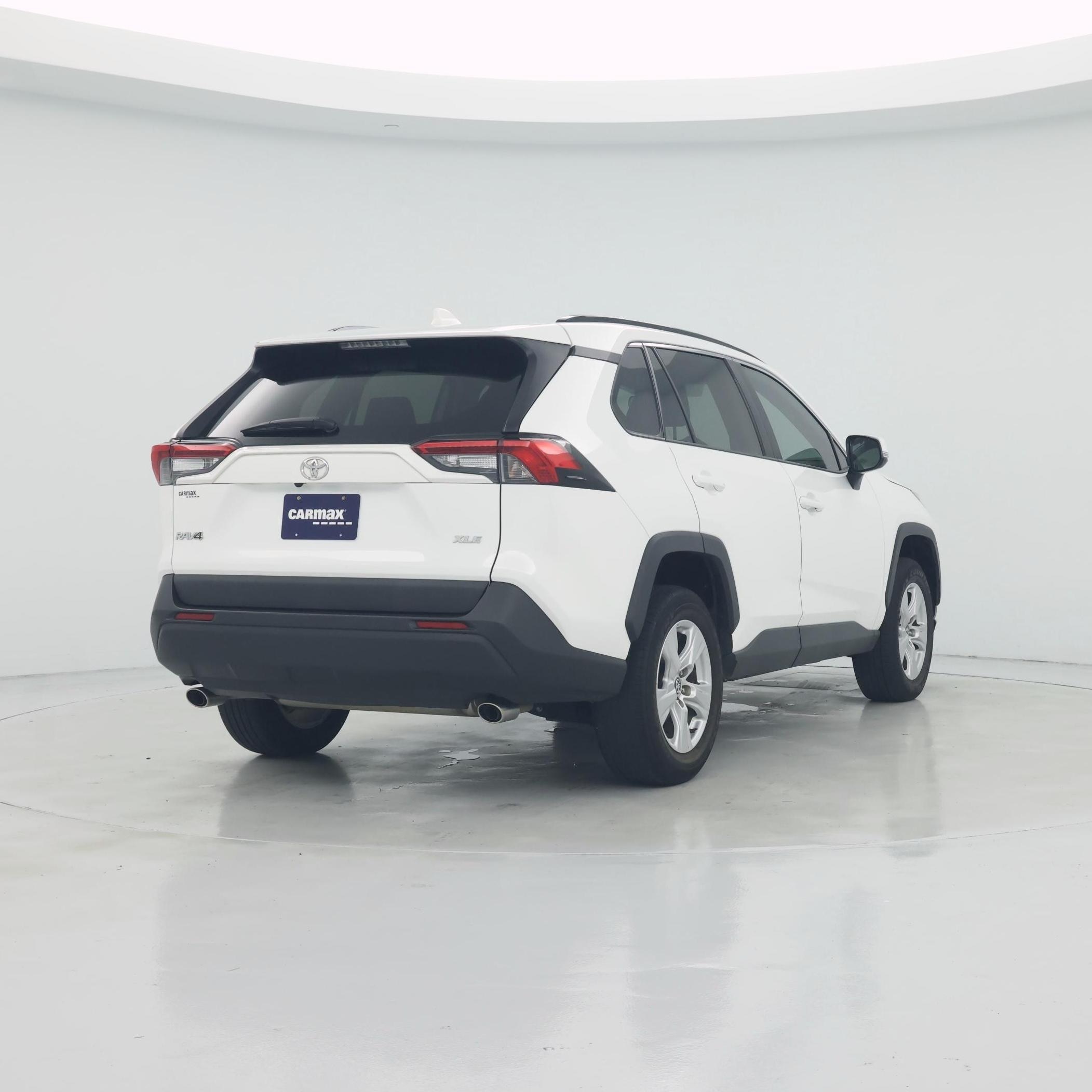 Thumbnail: 2020 Toyota RAV4 - 8