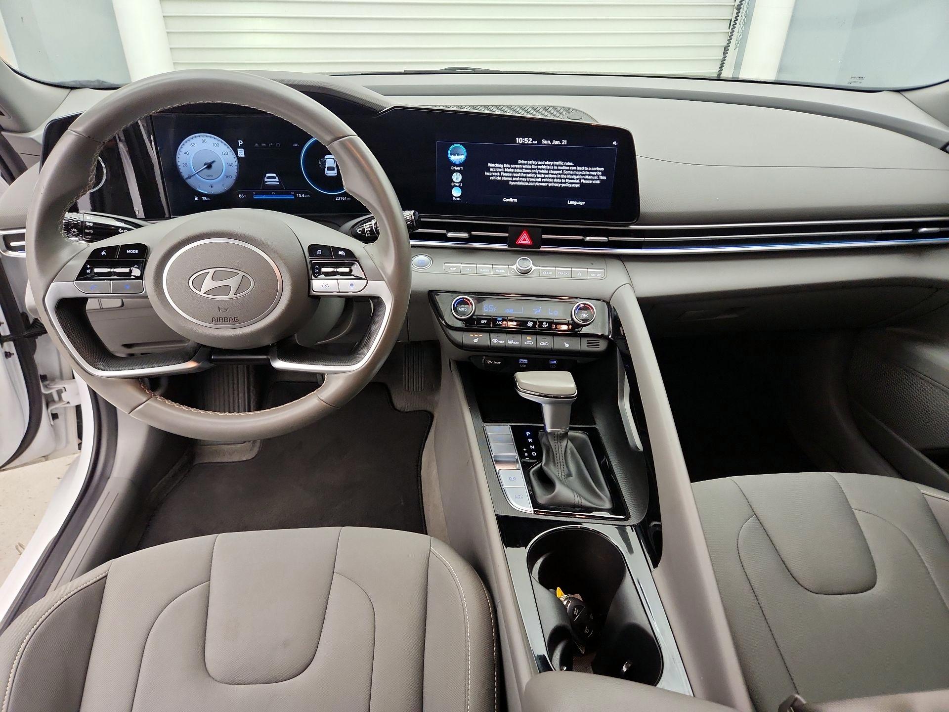 Thumbnail: 2024 Hyundai Elantra - 9