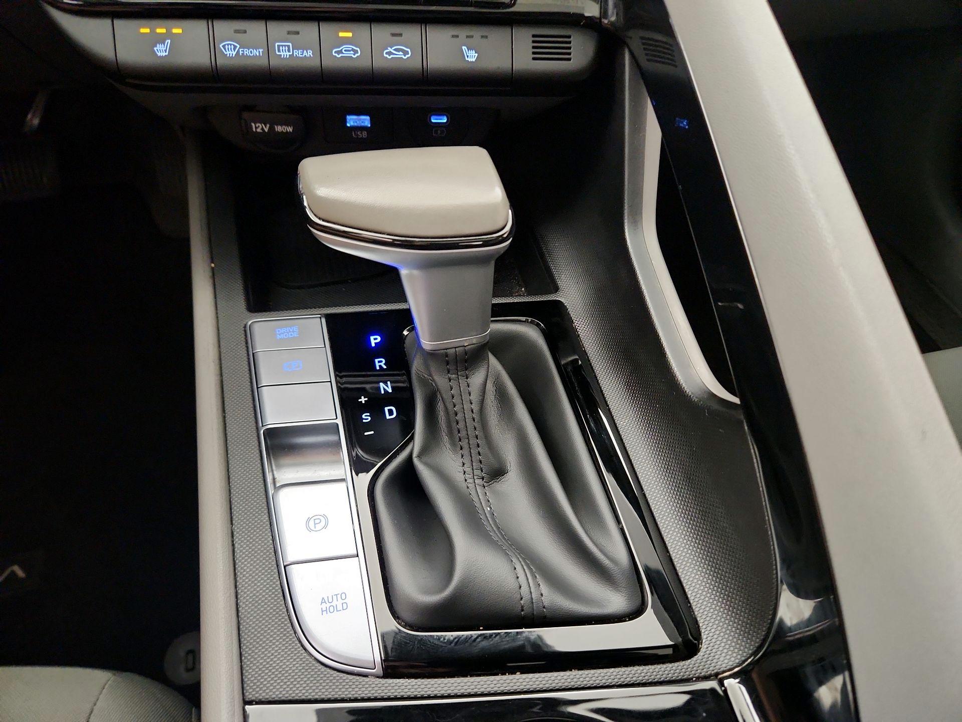 Thumbnail: 2024 Hyundai Elantra - 18