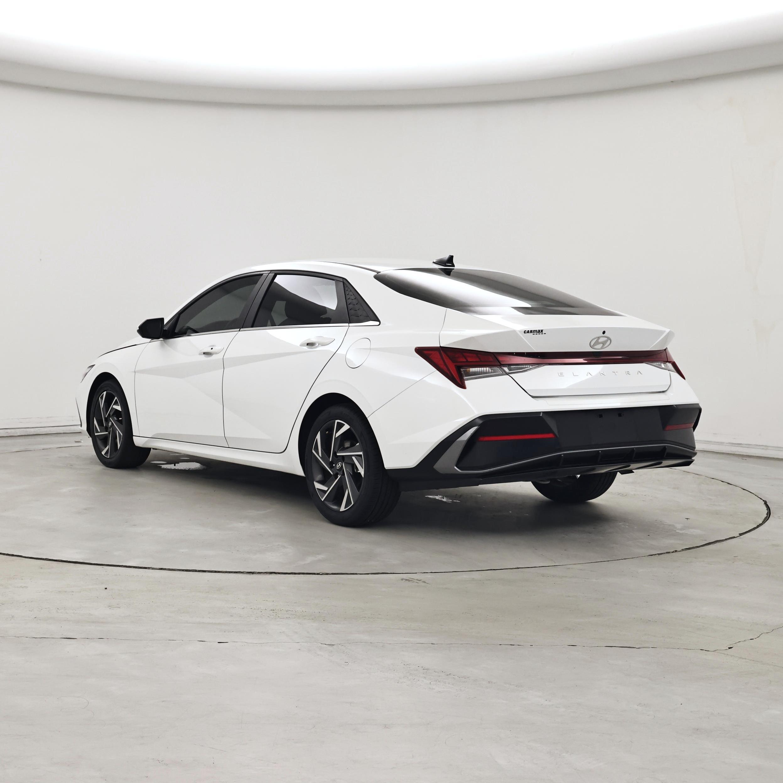 Thumbnail: 2024 Hyundai Elantra - 2