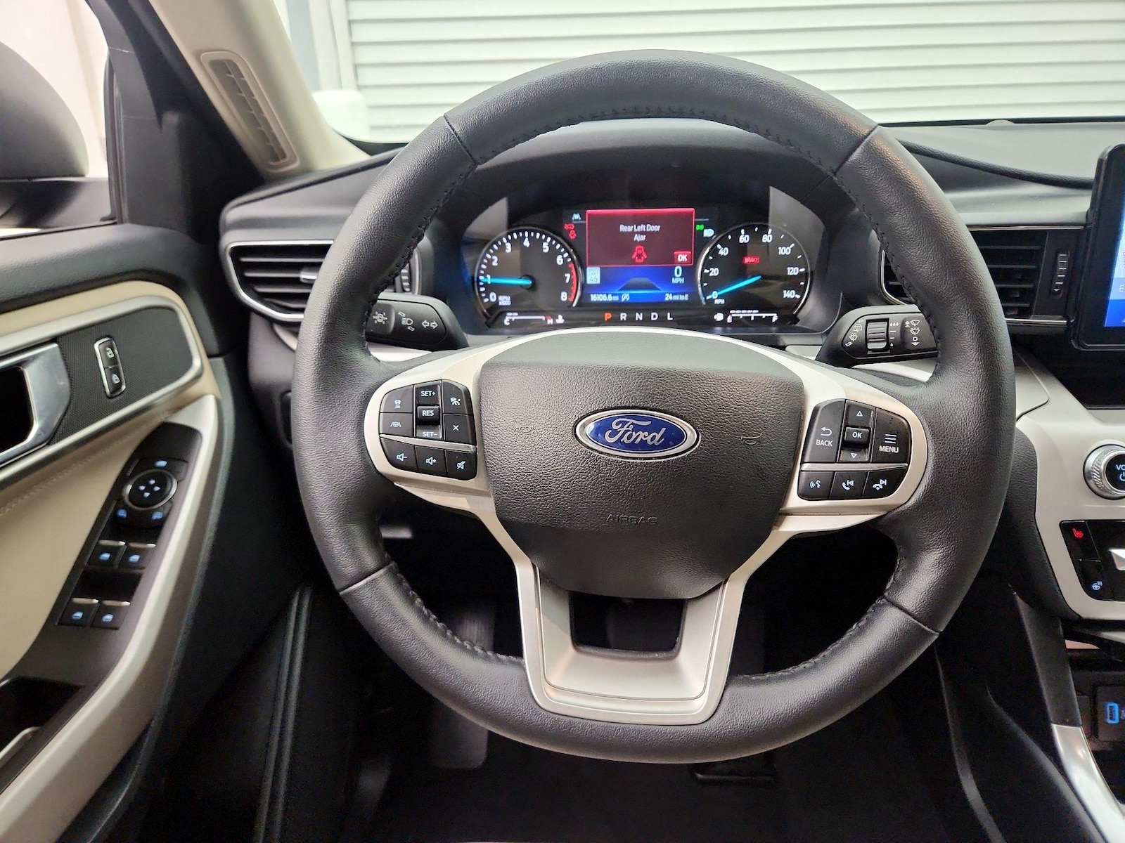 2024 Ford Explorer XLT - Photo 11