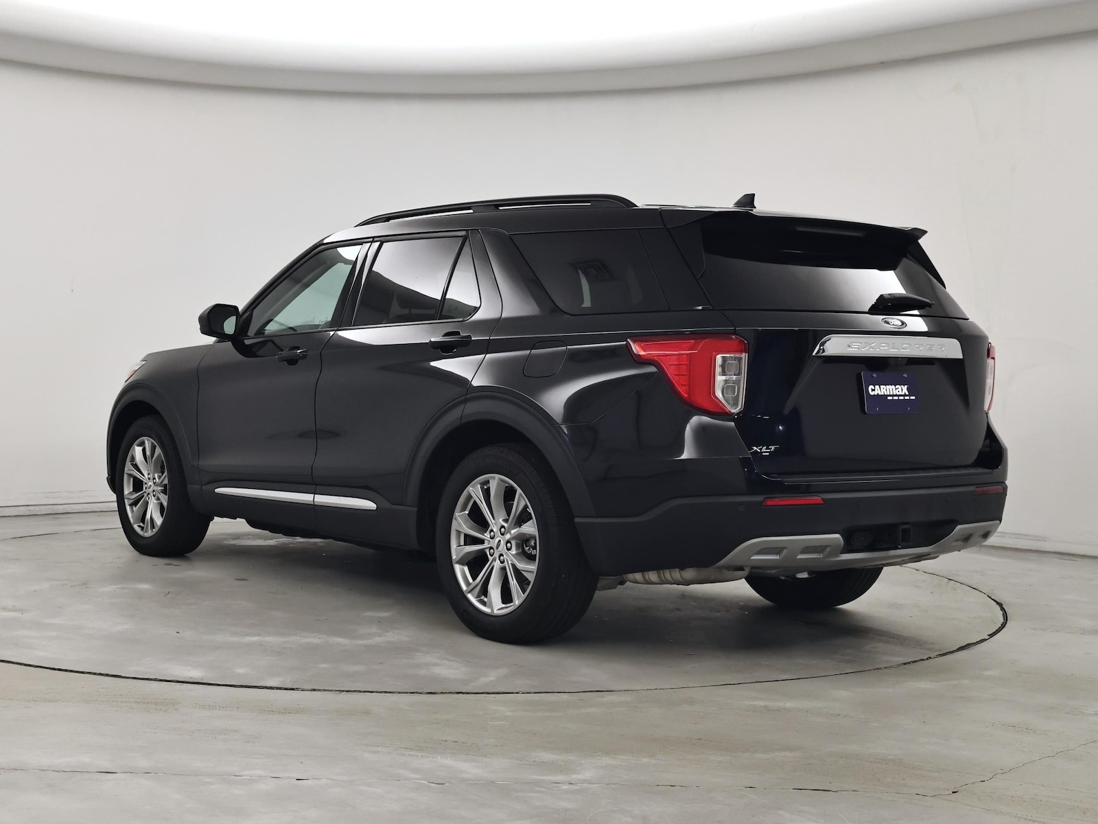 2024 Ford Explorer XLT - Photo 3