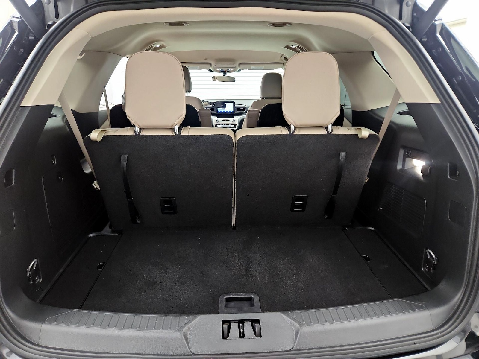 2024 Ford Explorer XLT - Photo 22