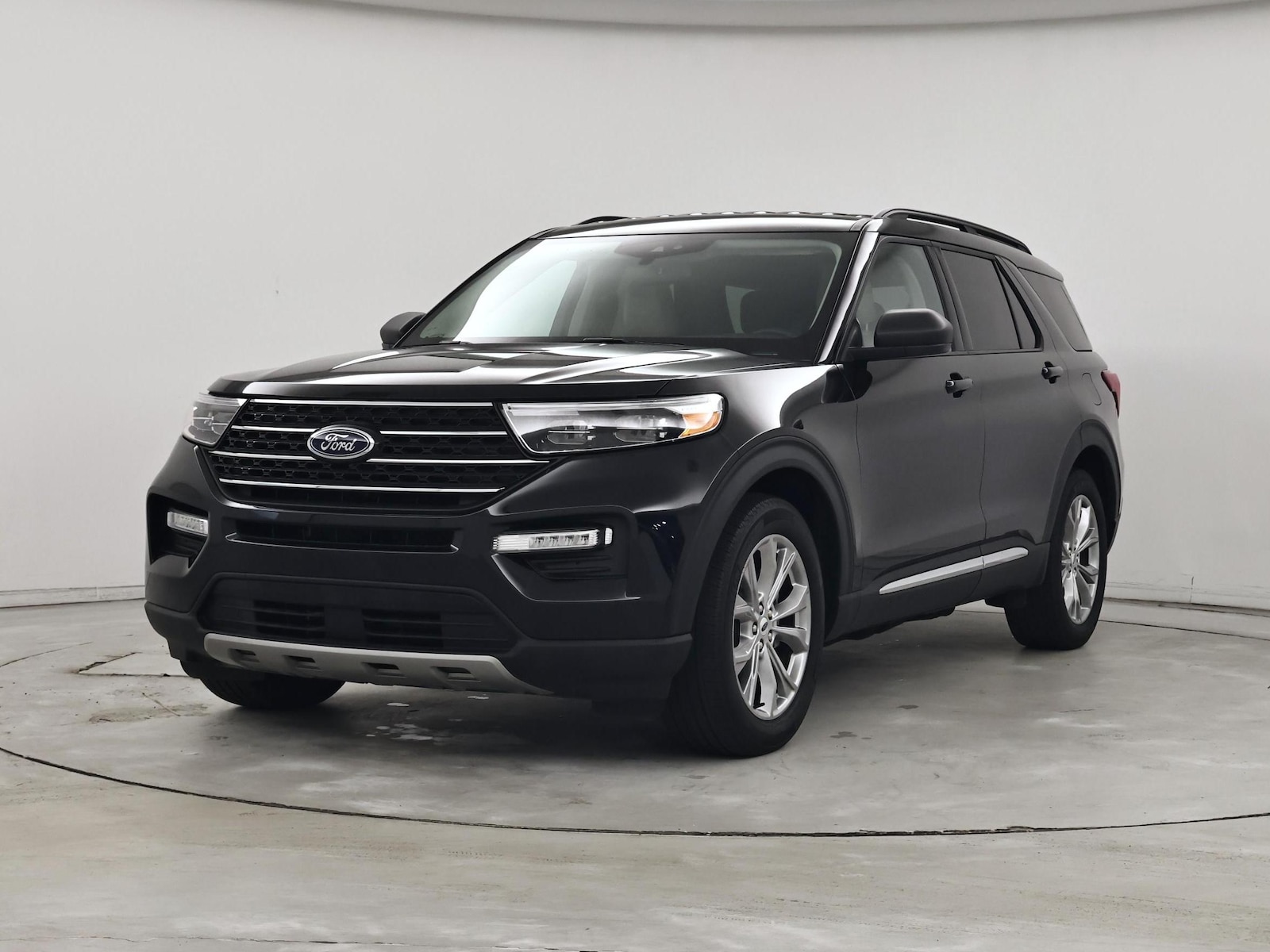 2024 Ford Explorer XLT - Photo 5