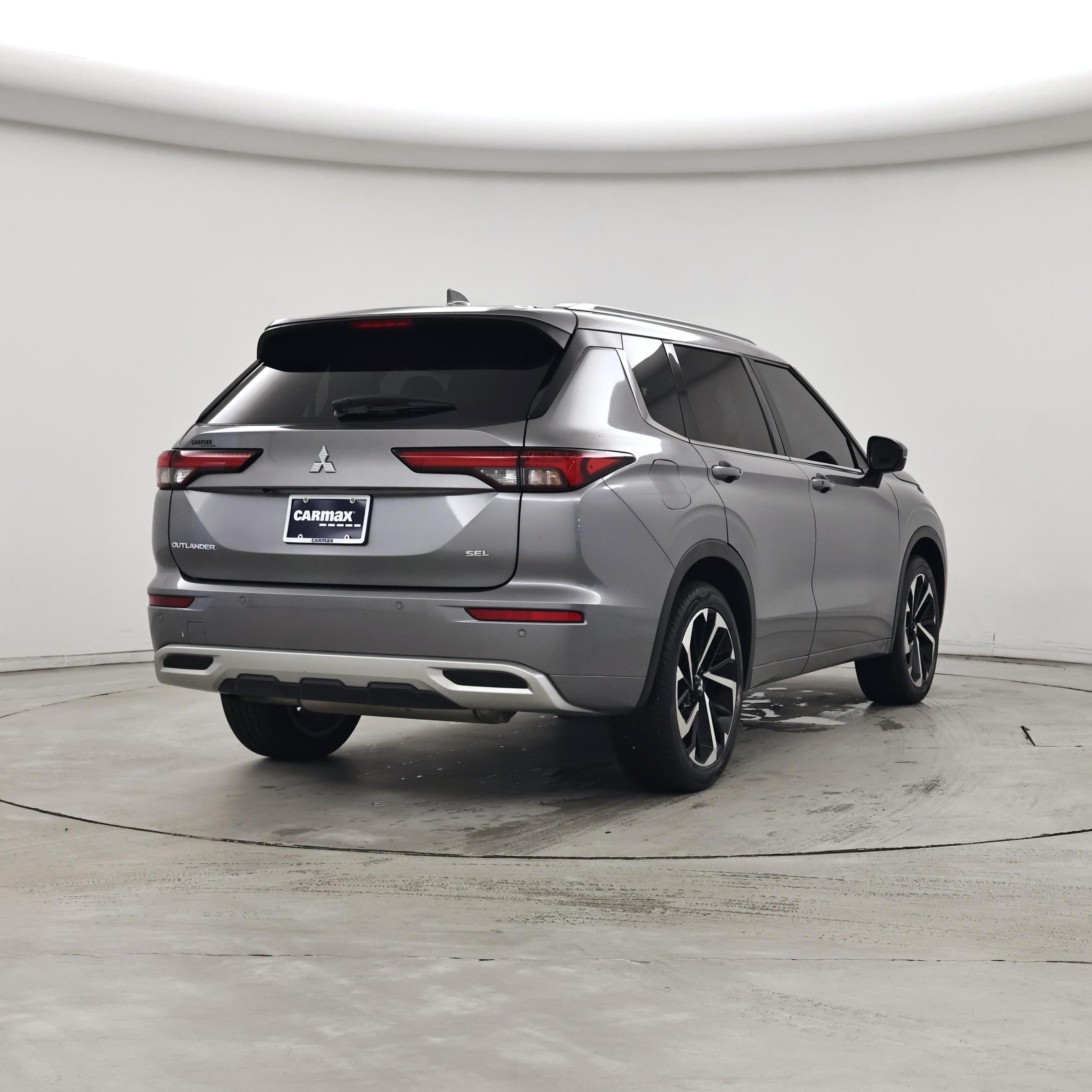Thumbnail: 2022 Mitsubishi Outlander - 8