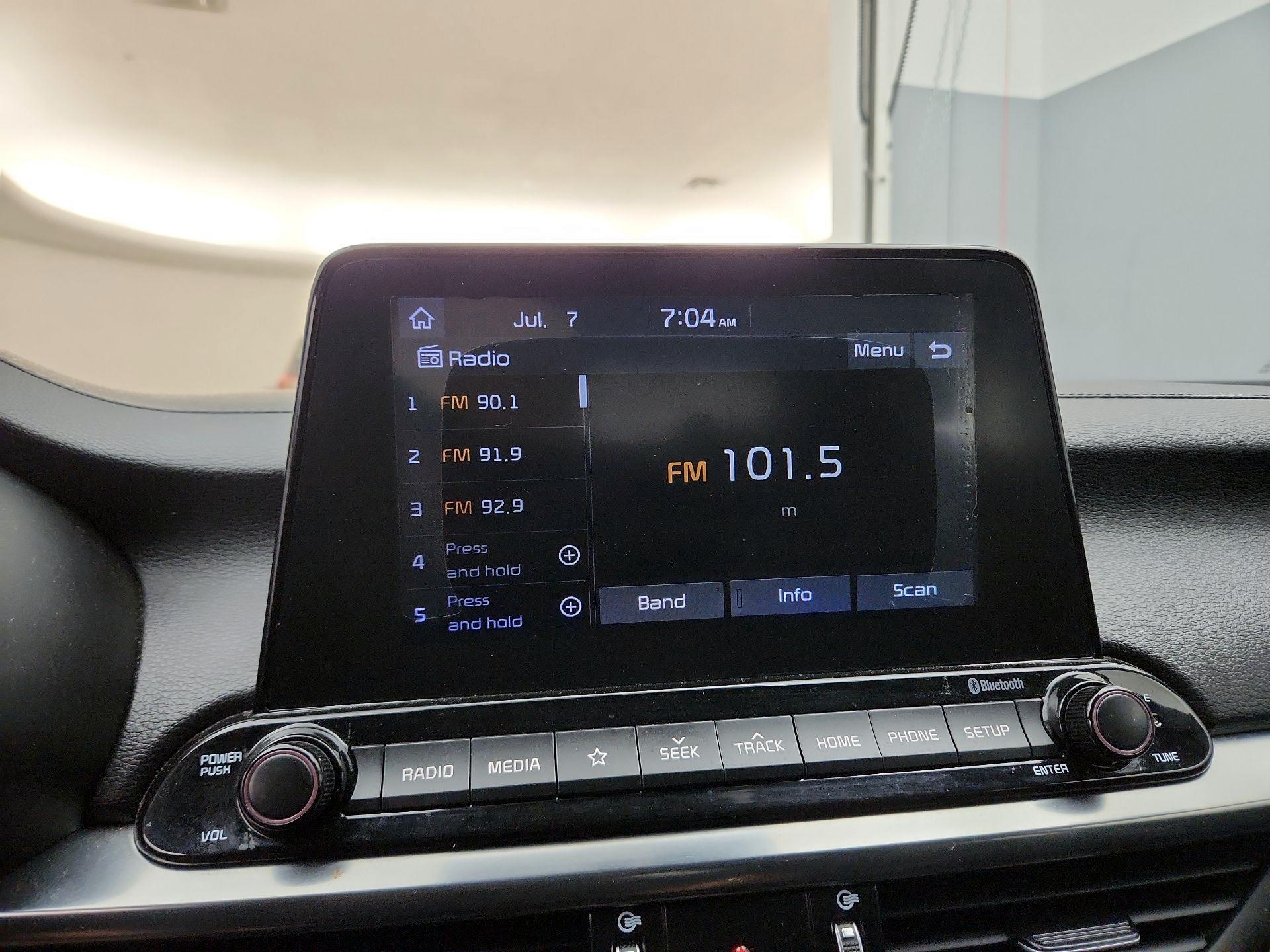 Thumbnail: 2020 Kia Forte - 15