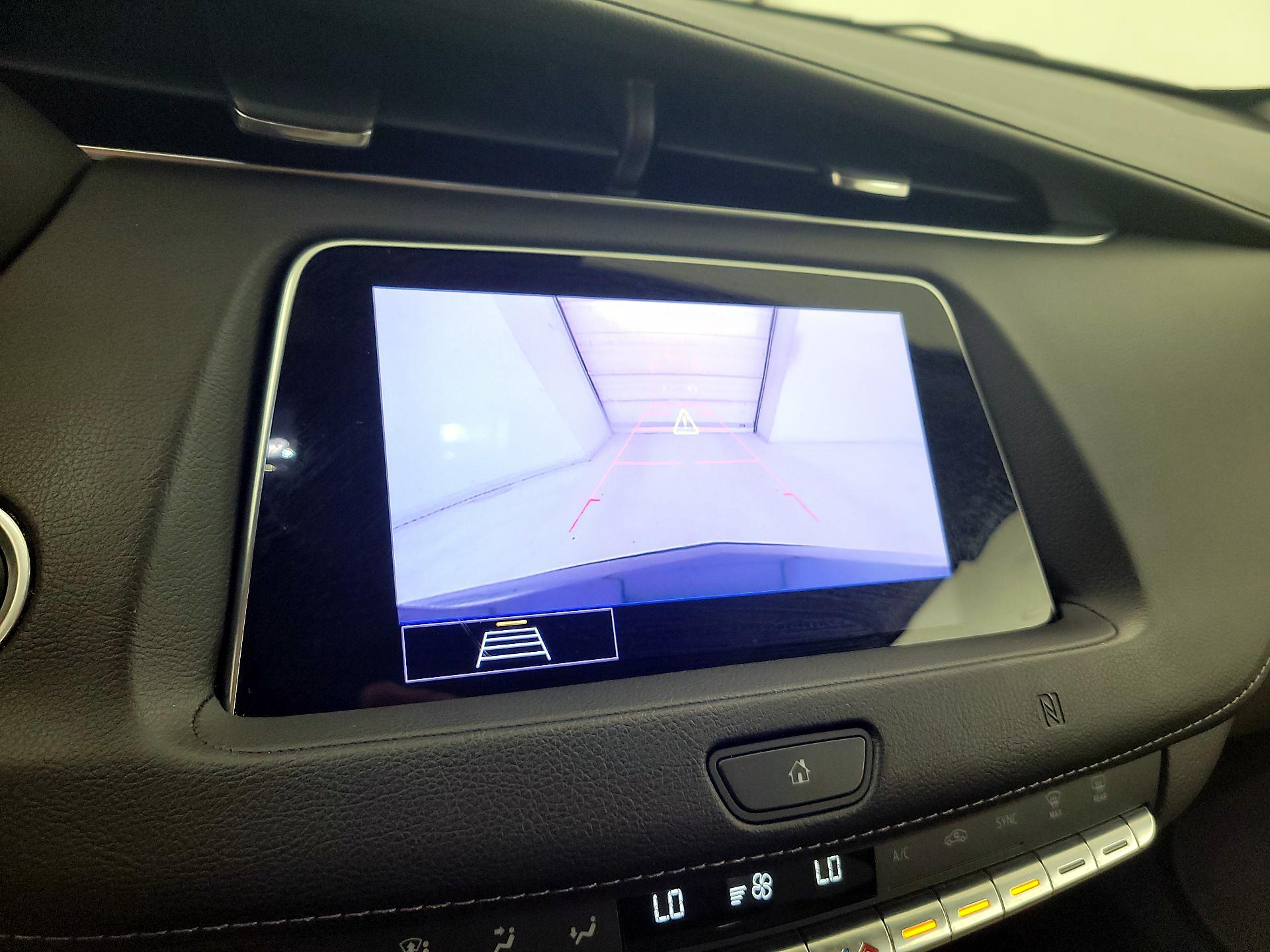 Thumbnail: 2020 Cadillac XT4 - 14