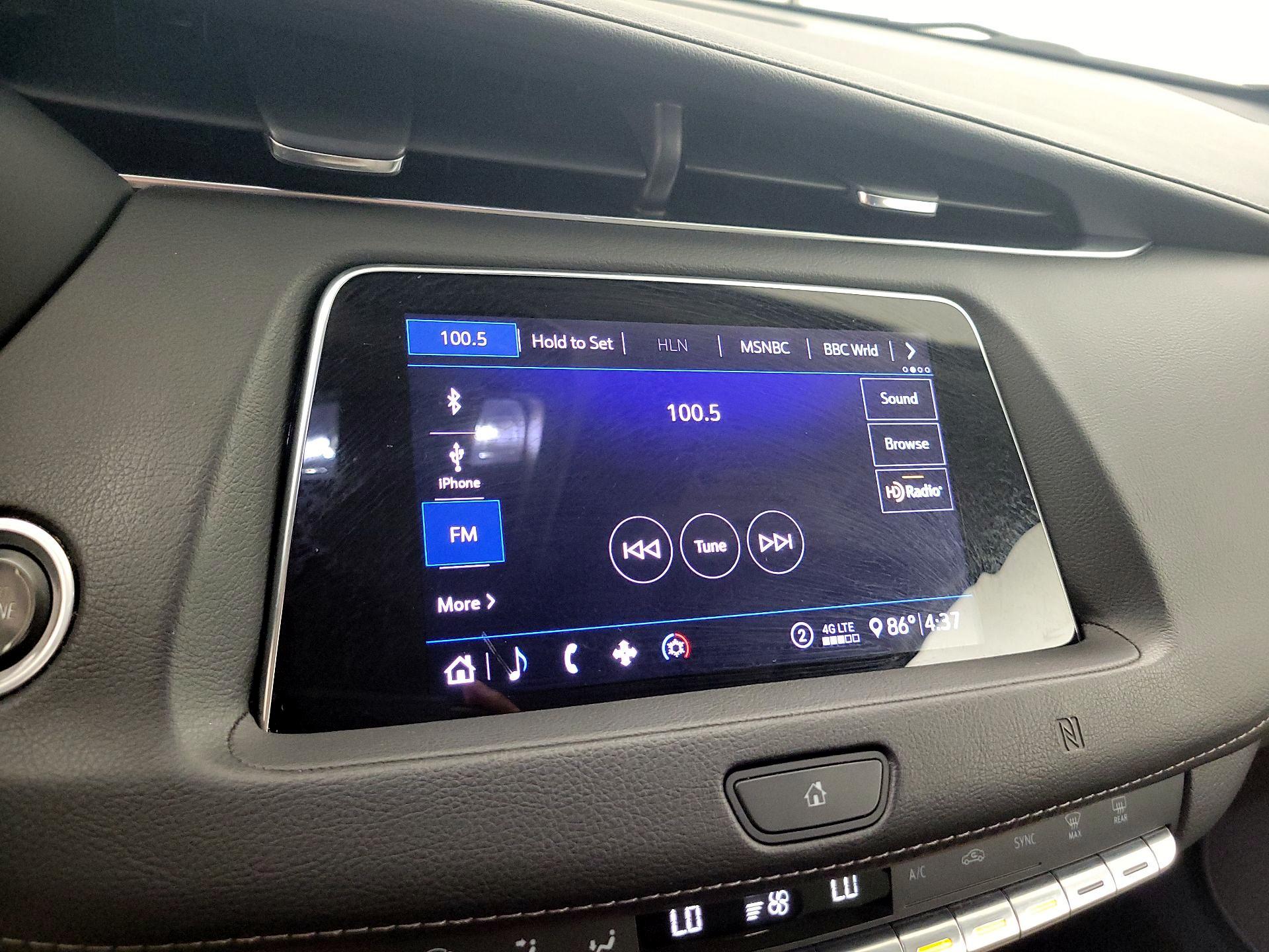 Thumbnail: 2020 Cadillac XT4 - 15