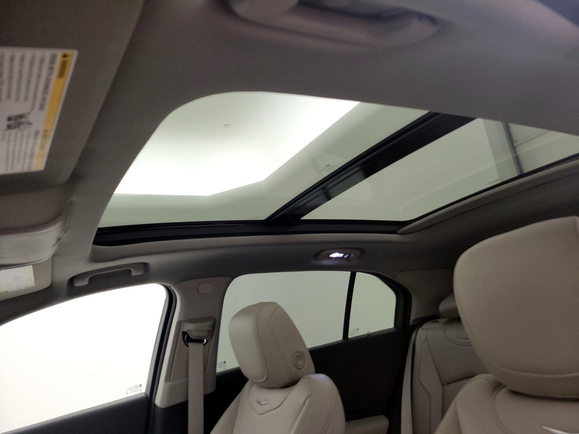Thumbnail: 2020 Cadillac XT4 - 19