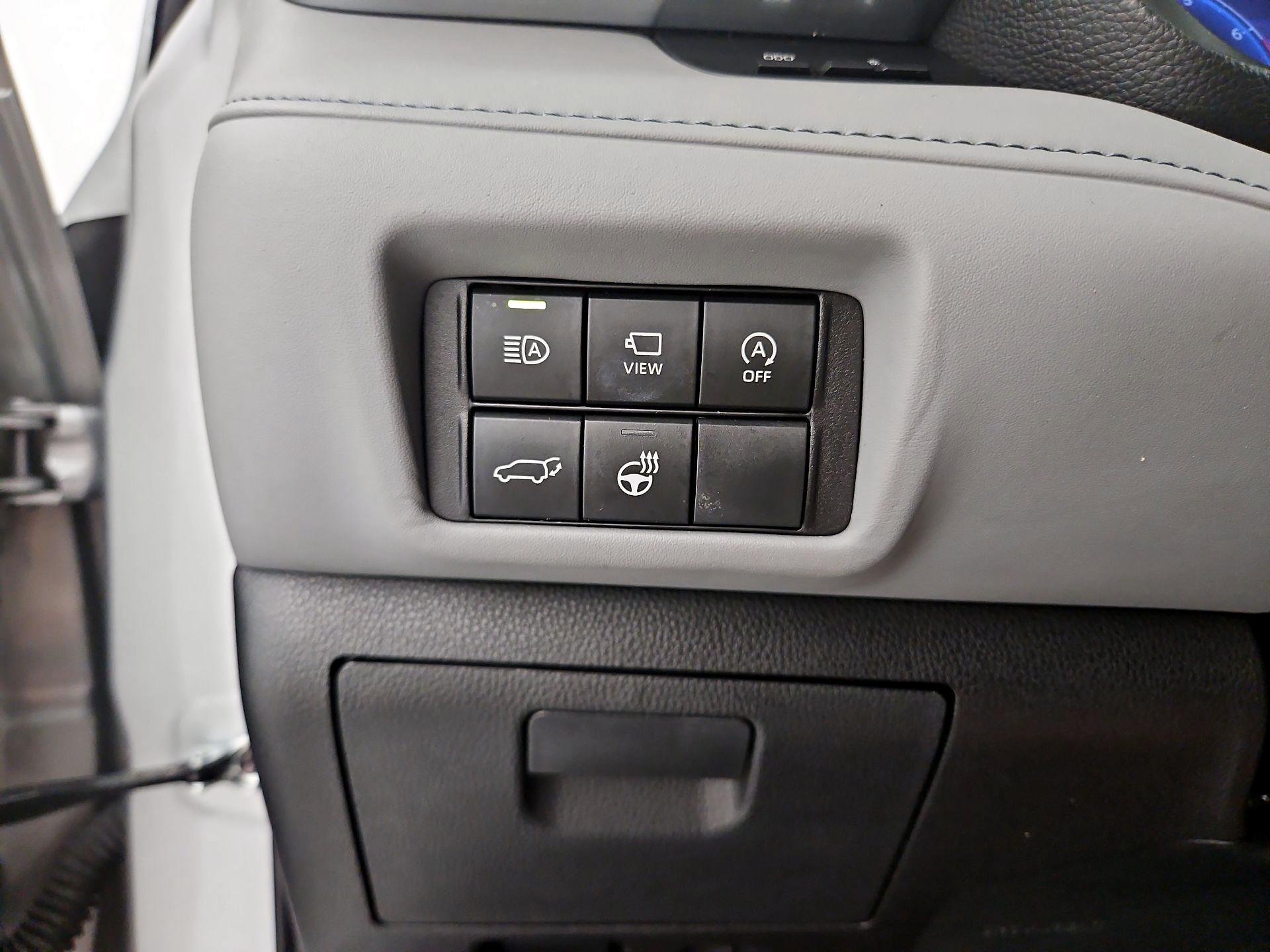 Thumbnail: 2024 Toyota Highlander - 13