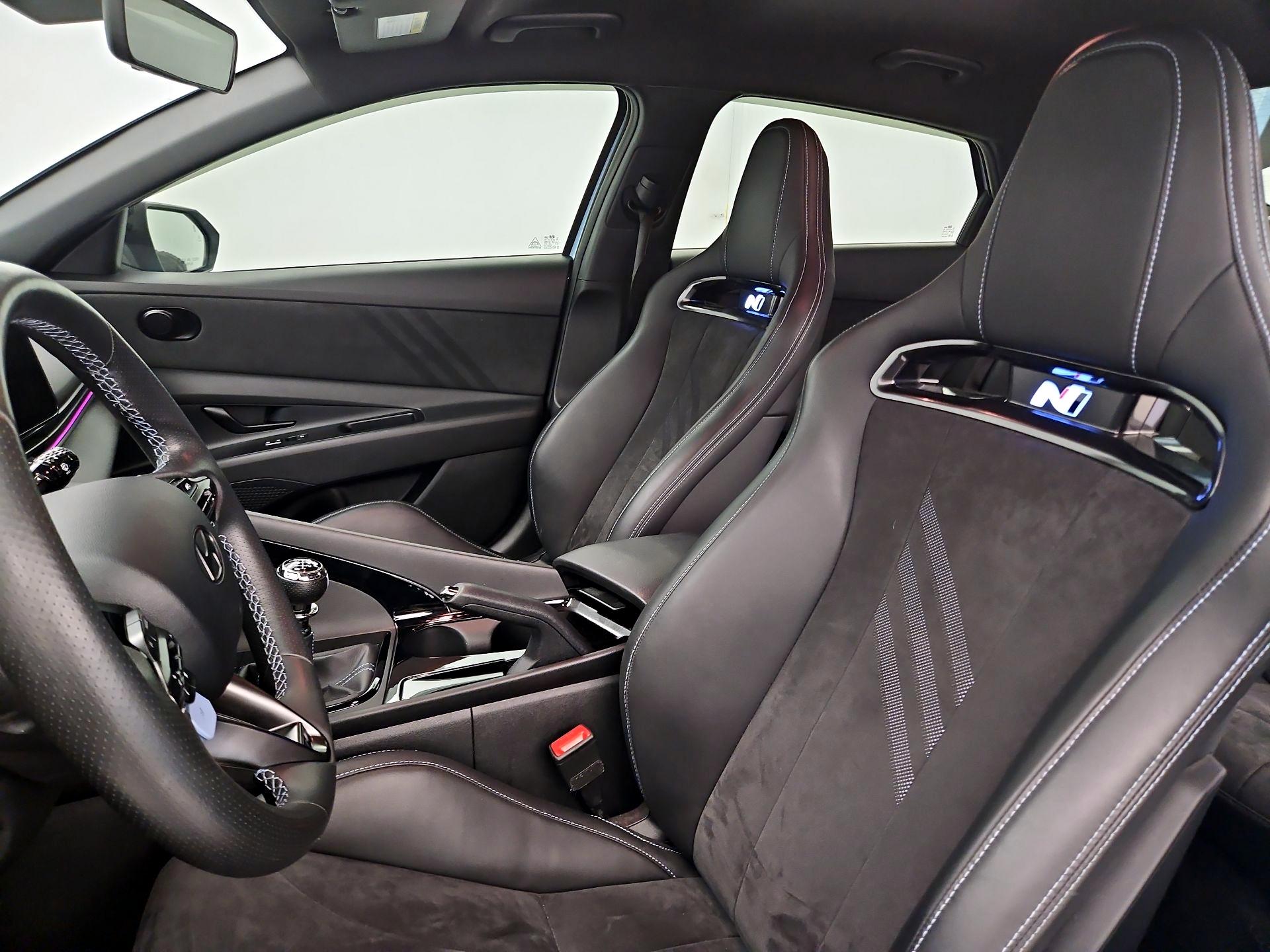 Thumbnail: 2025 Hyundai Elantra - 11