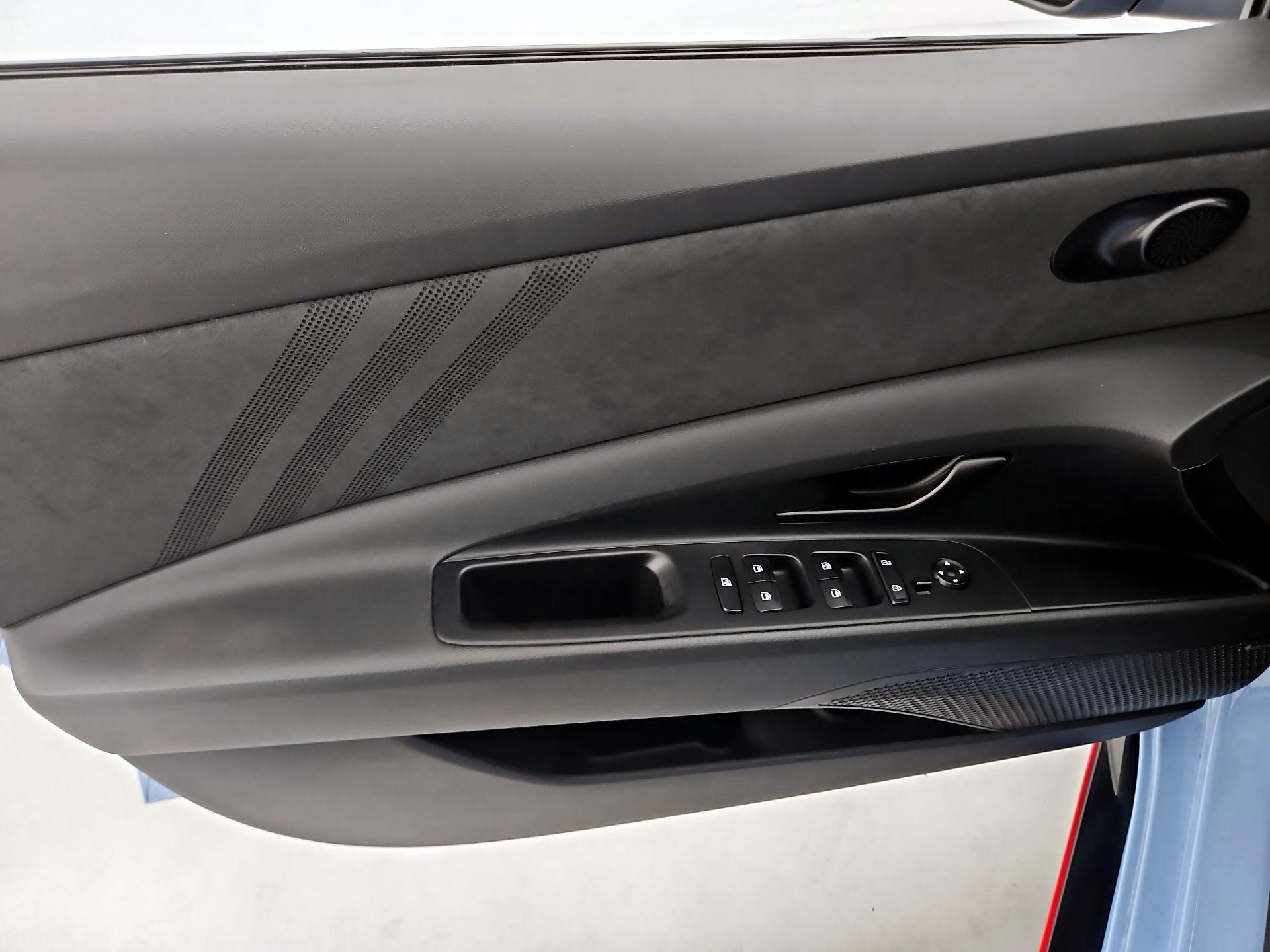 Thumbnail: 2025 Hyundai Elantra - 12