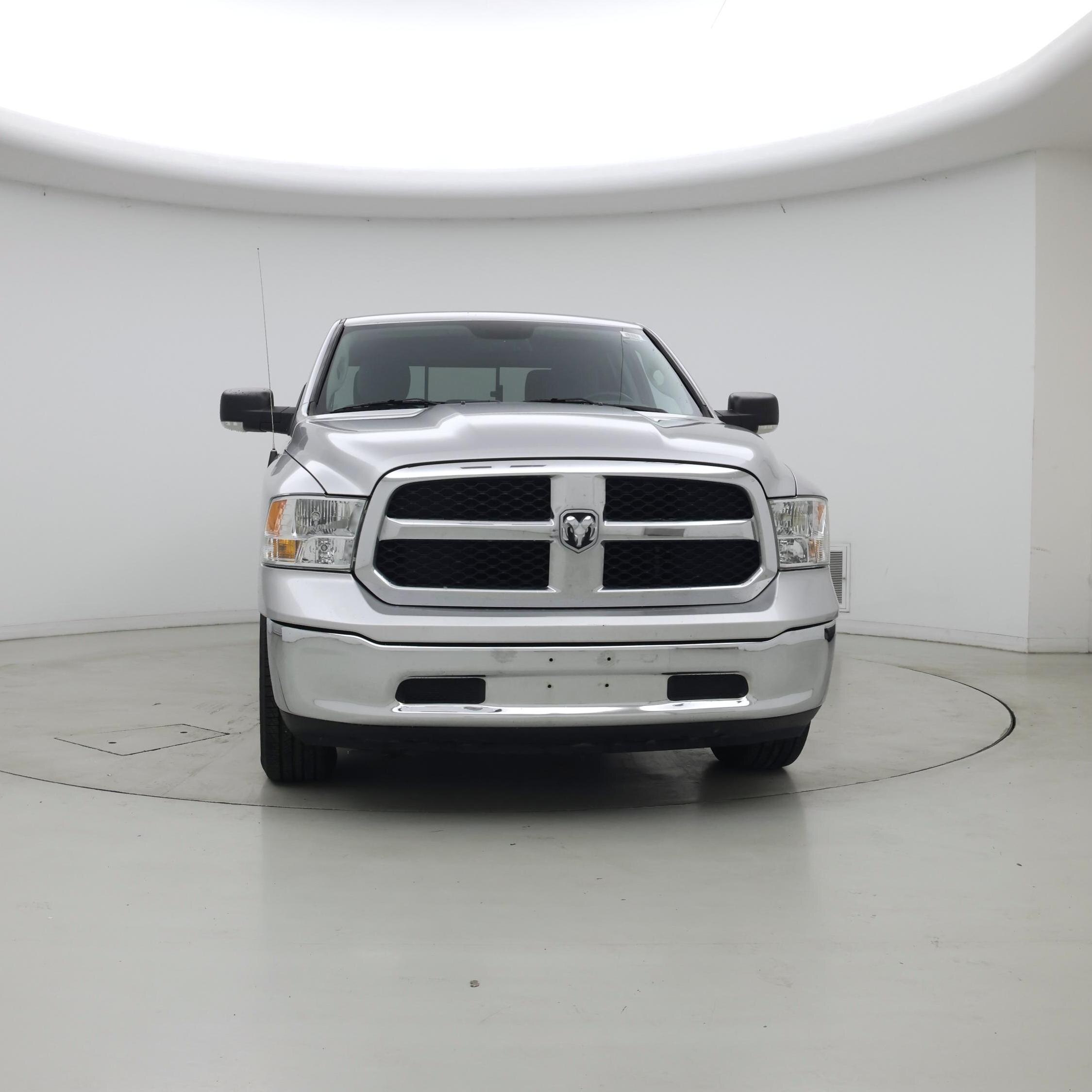 Thumbnail: 2019 RAM 1500 Classic - 5