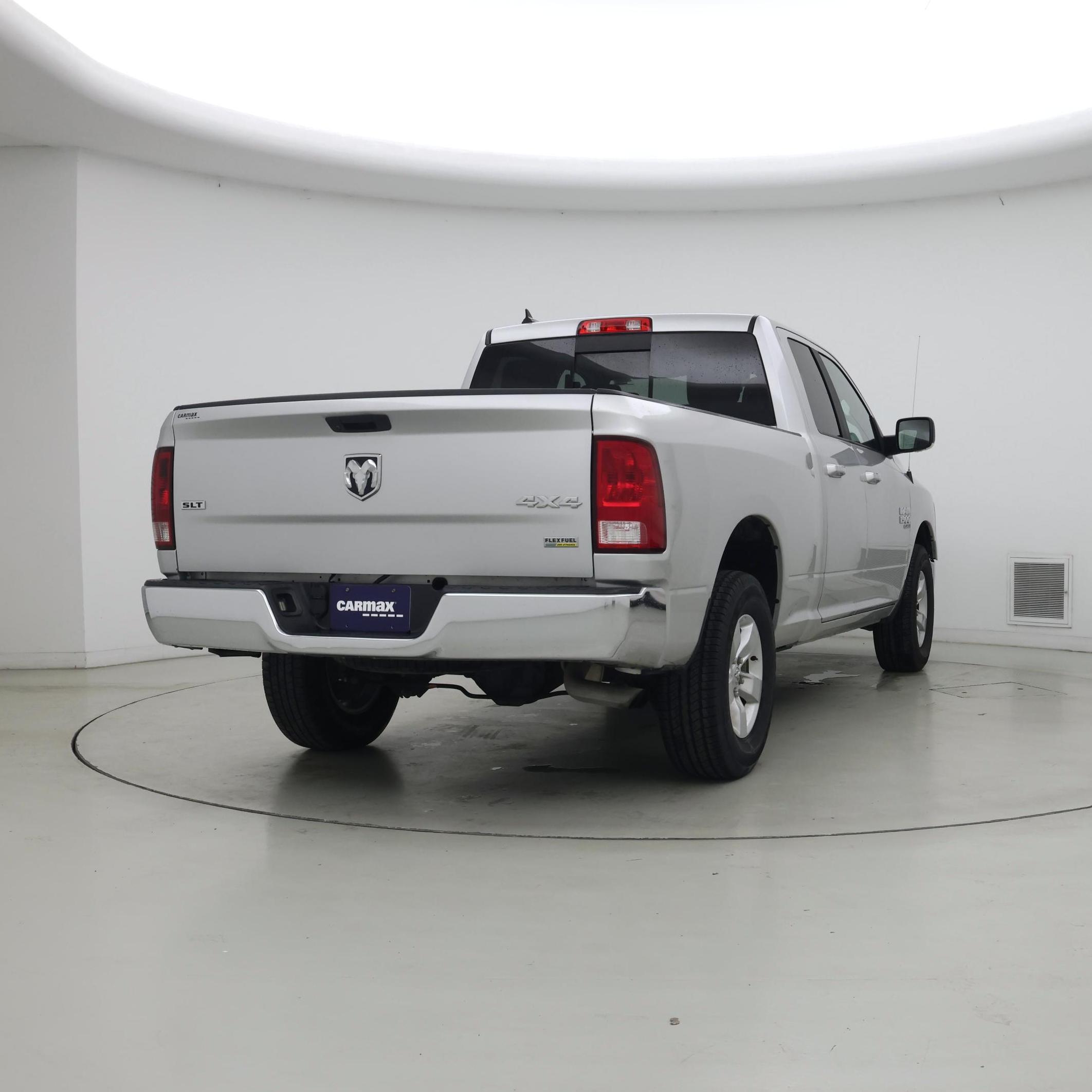 Thumbnail: 2019 RAM 1500 Classic - 8