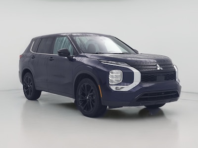 2023 Mitsubishi Outlander SE