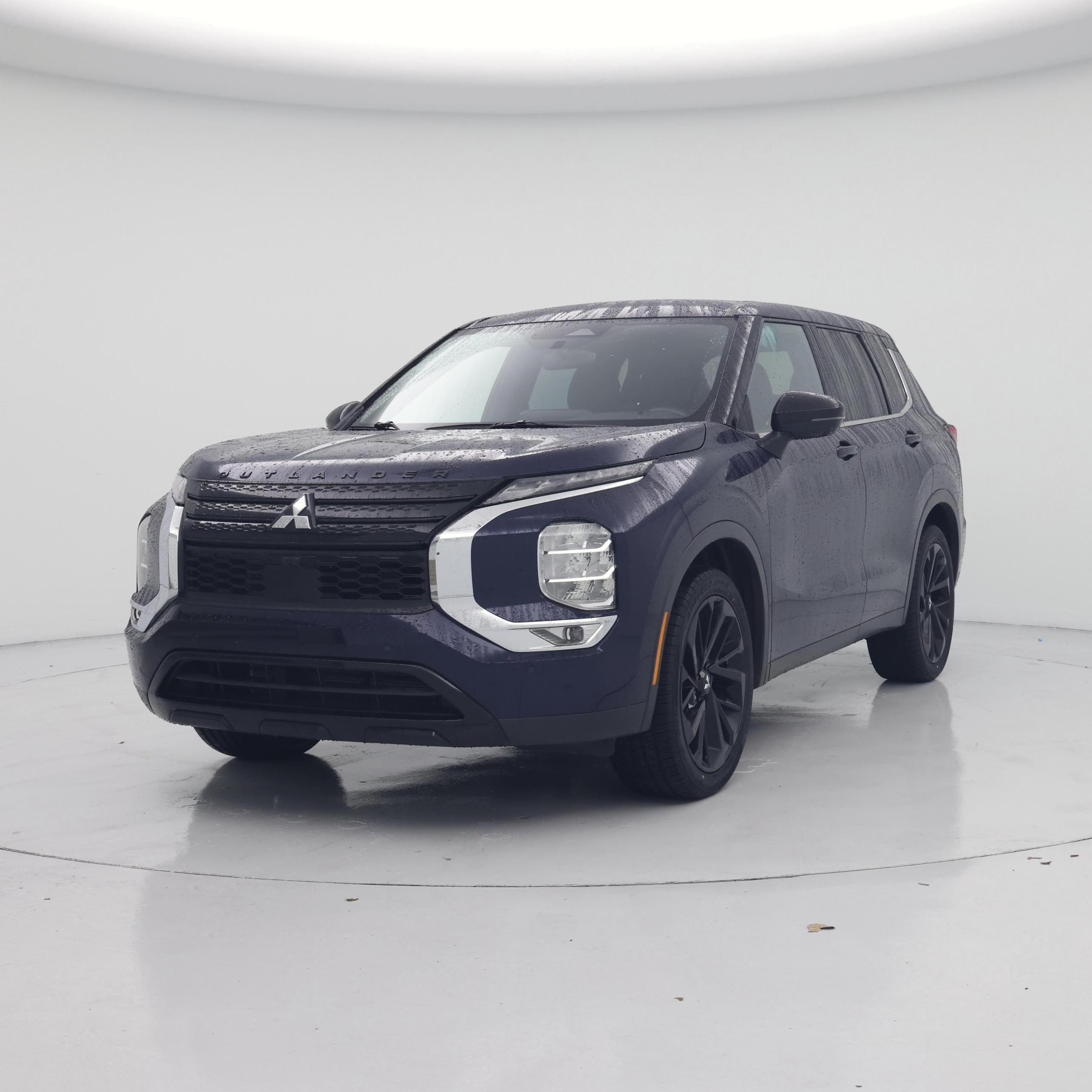 Thumbnail: 2023 Mitsubishi Outlander - 4
