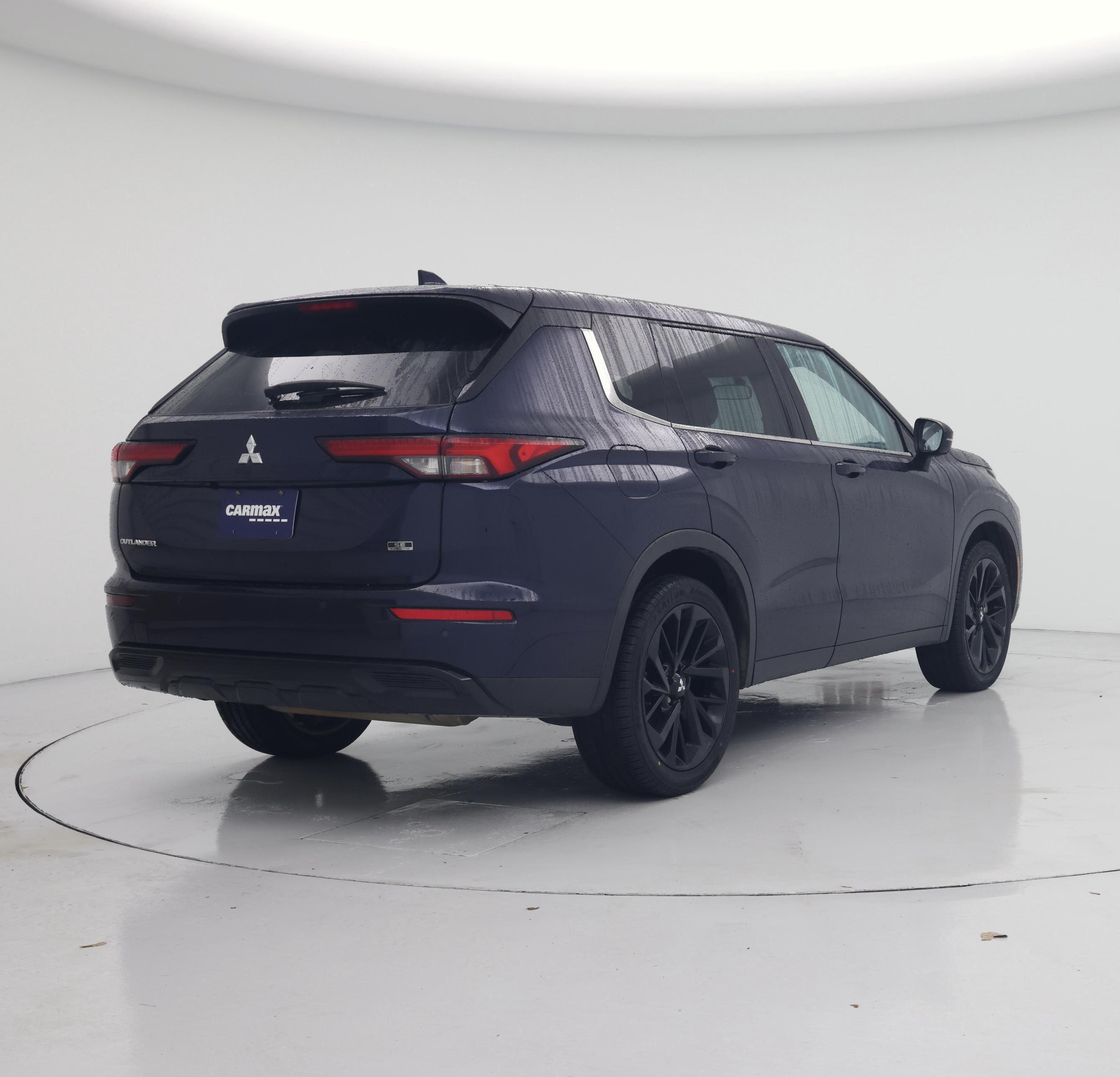 Thumbnail: 2023 Mitsubishi Outlander - 8