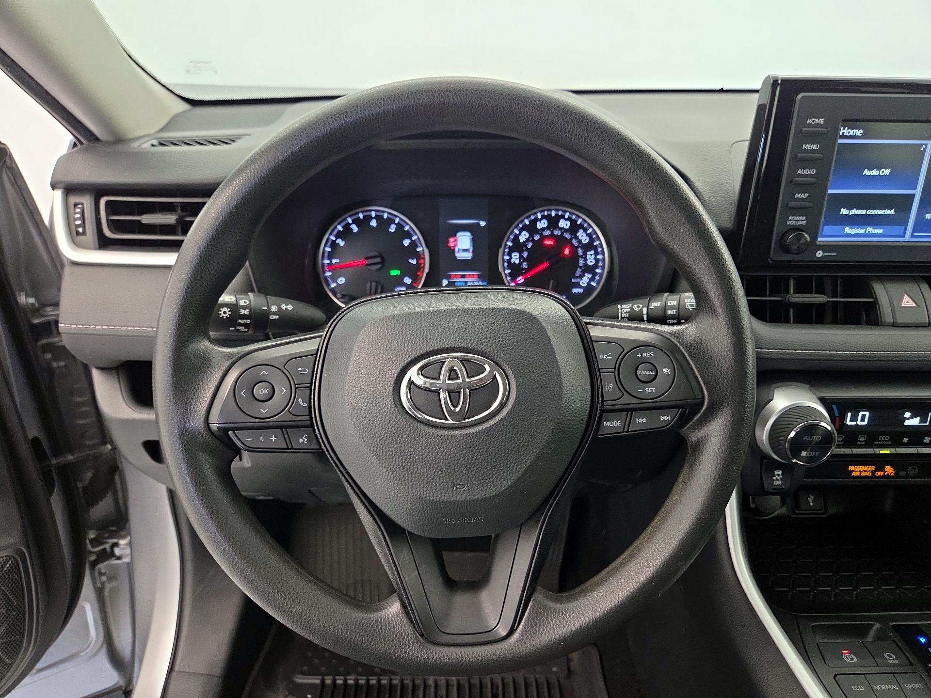 Thumbnail: 2021 Toyota RAV4 - 10