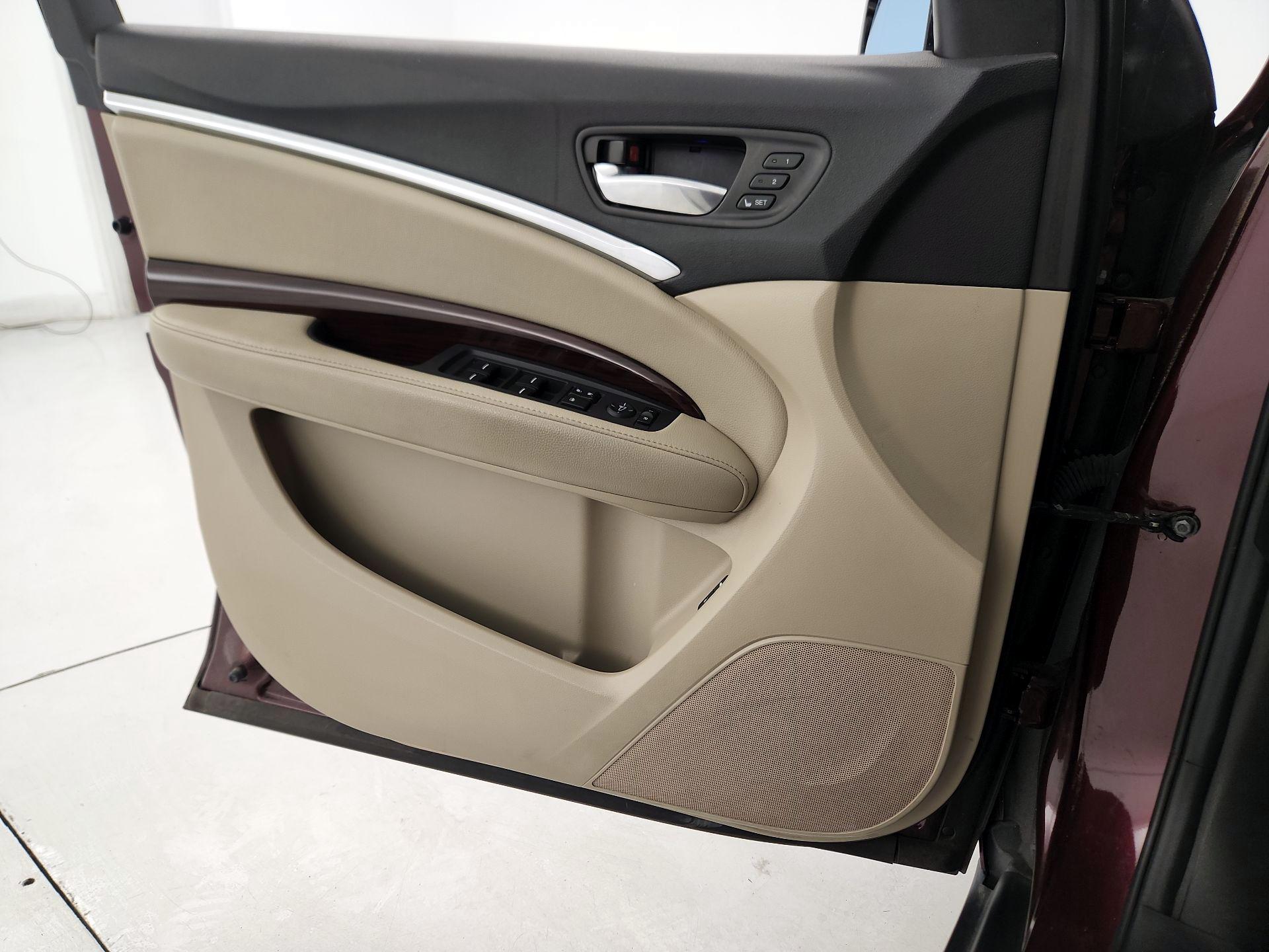 Thumbnail: 2016 Acura MDX - 12