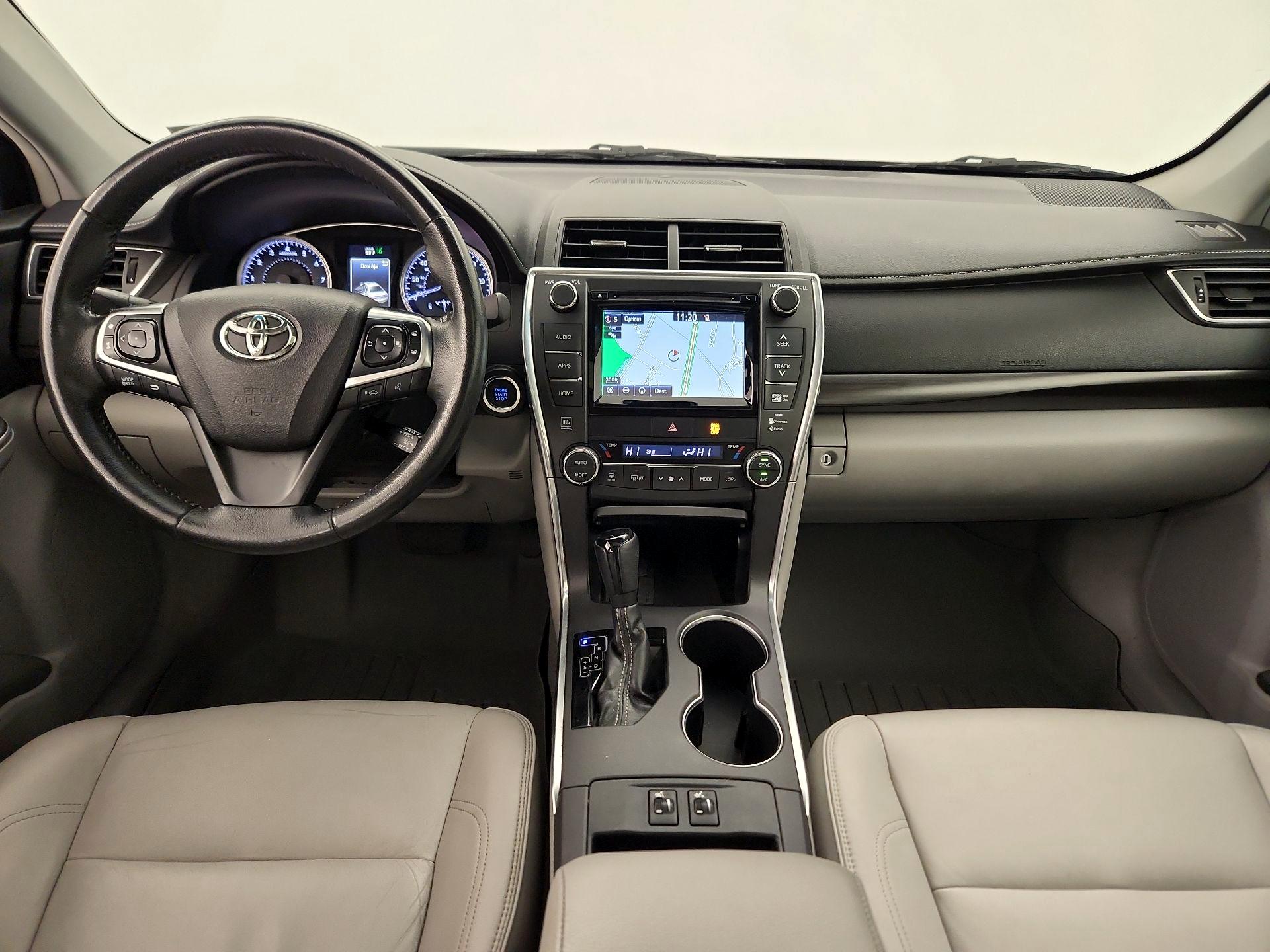 Thumbnail: 2015 Toyota Camry - 9