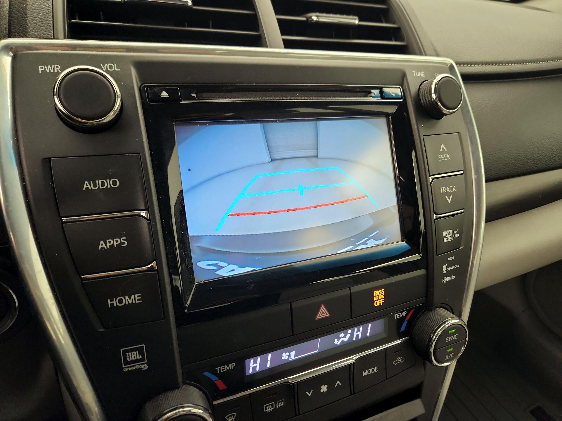 Thumbnail: 2015 Toyota Camry - 15