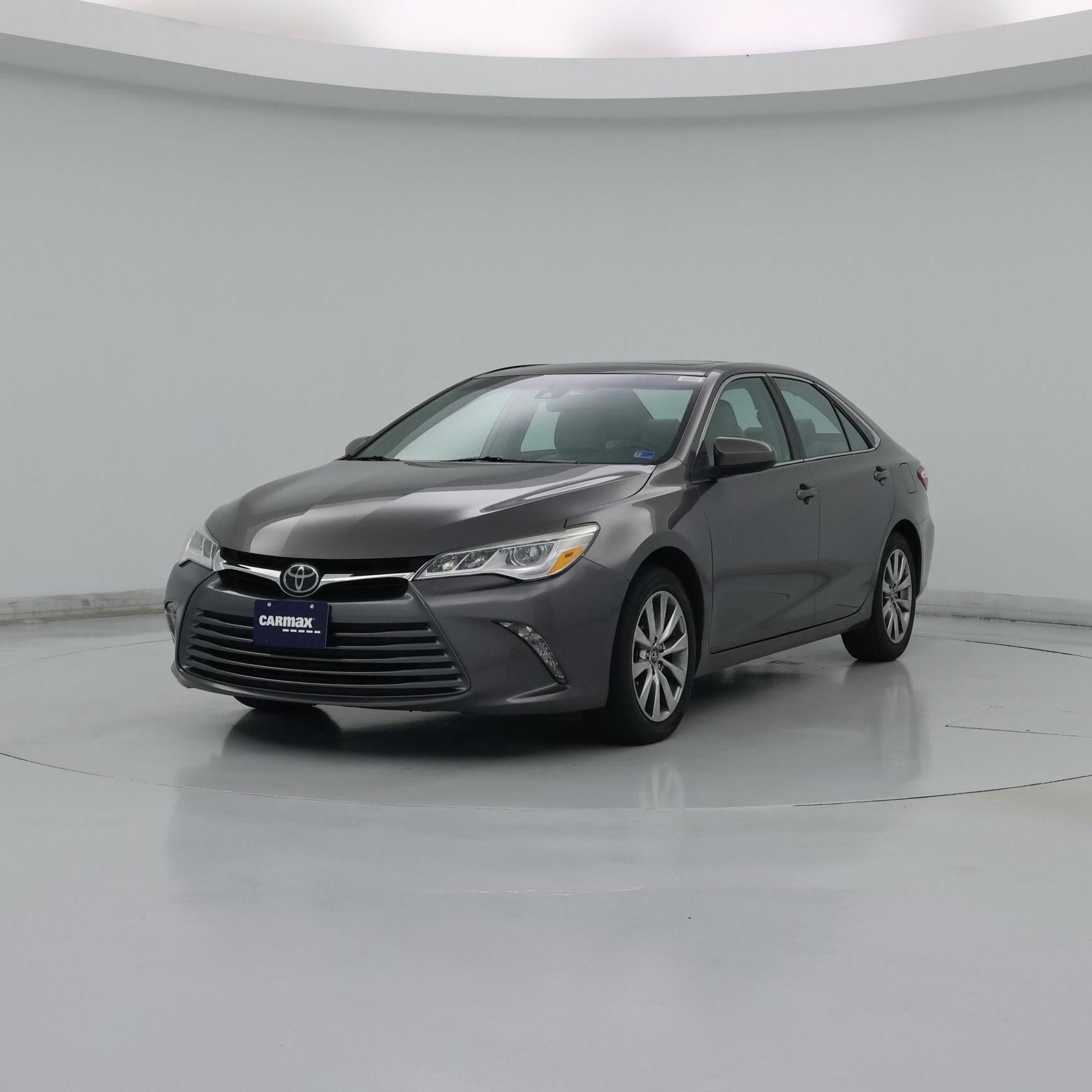 Thumbnail: 2015 Toyota Camry - 4