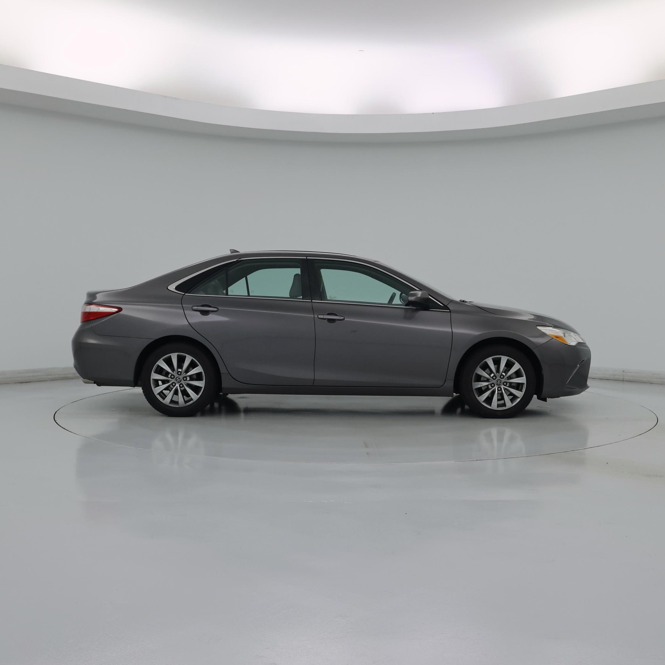 Thumbnail: 2015 Toyota Camry - 7