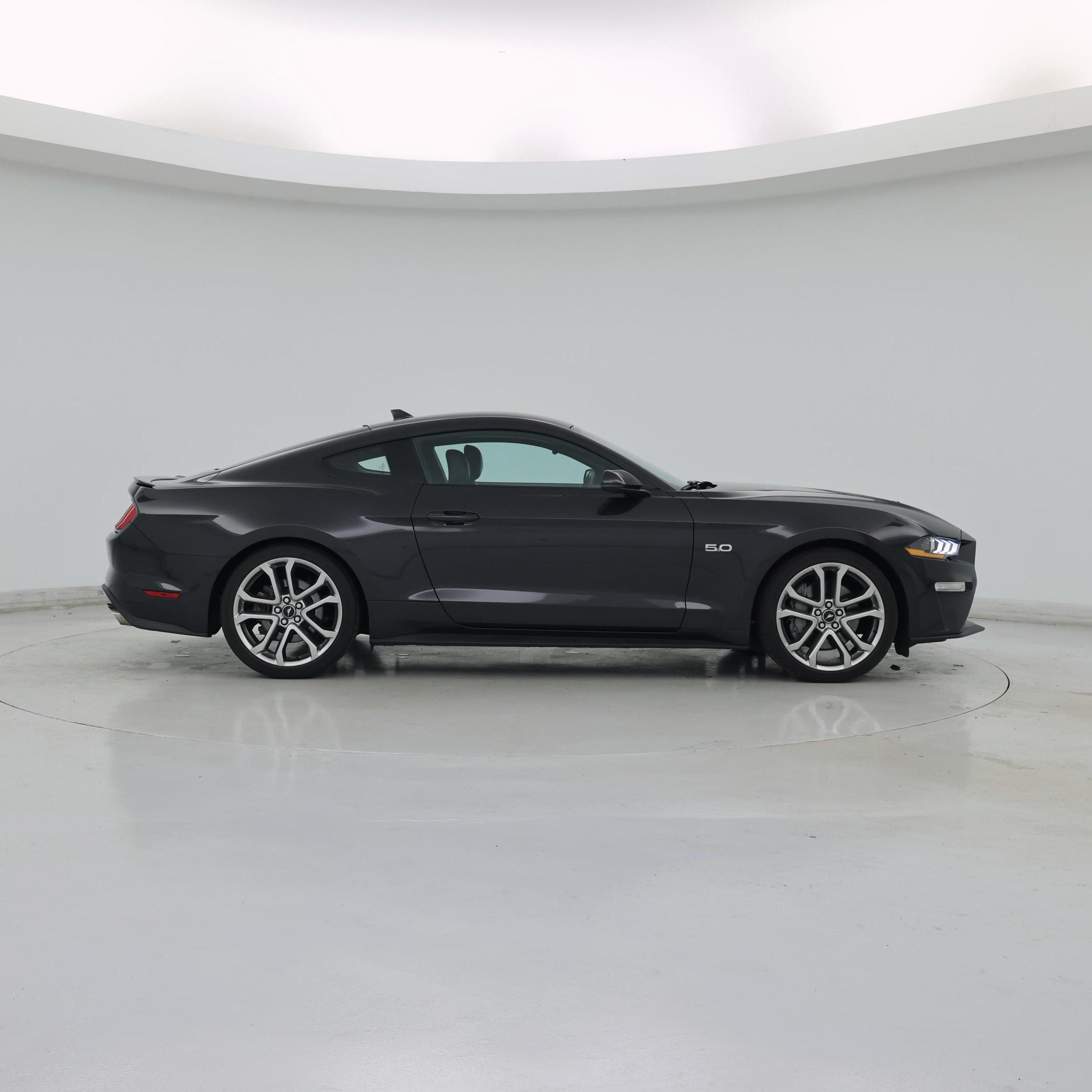 Thumbnail: 2022 Ford Mustang - 7