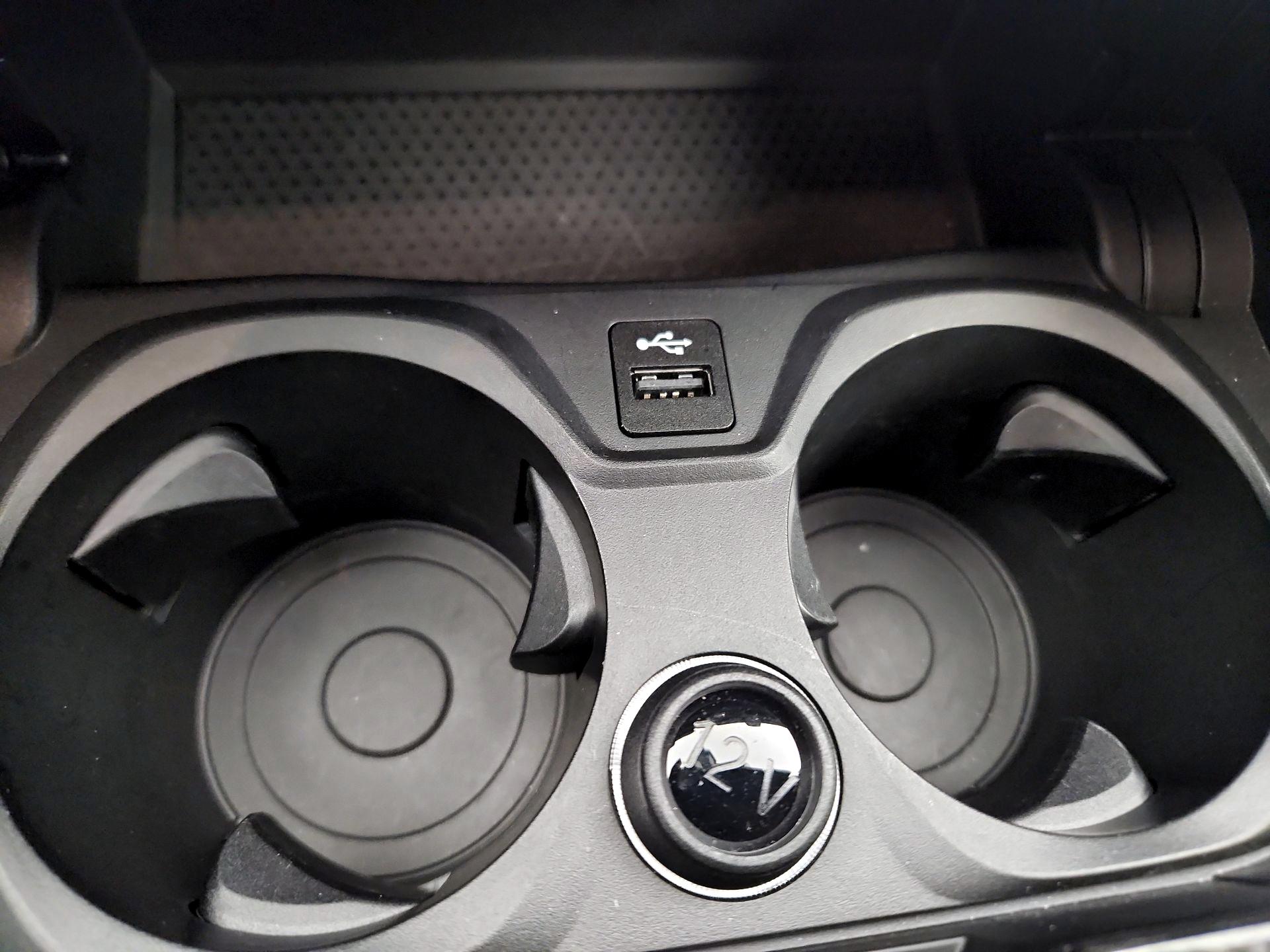 Thumbnail: 2024 BMW M2 - 19