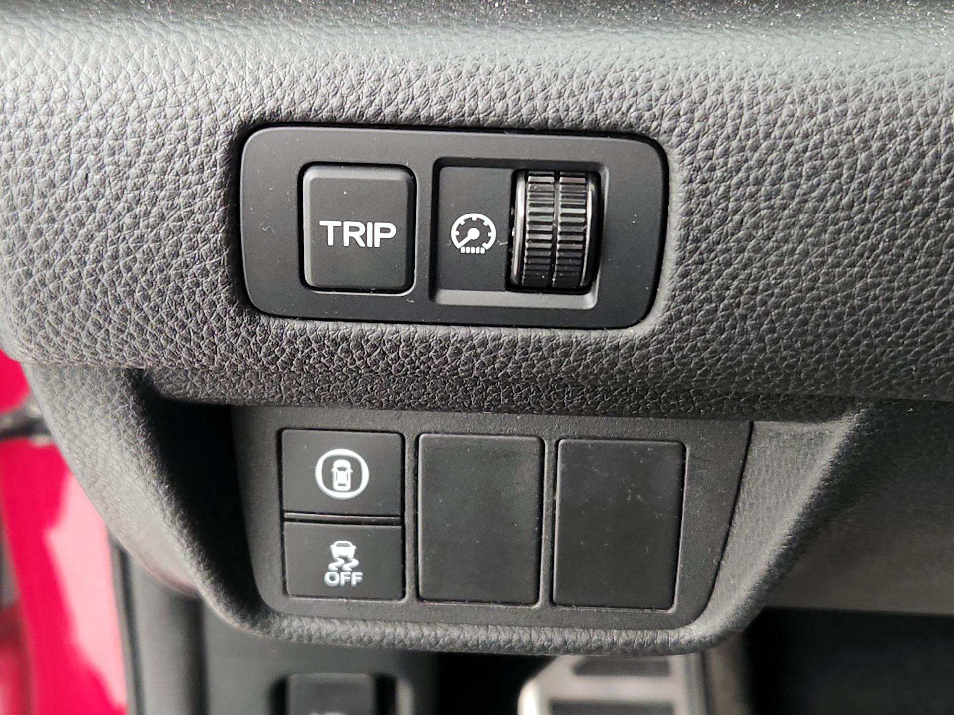 Thumbnail: 2018 Honda Accord - 13