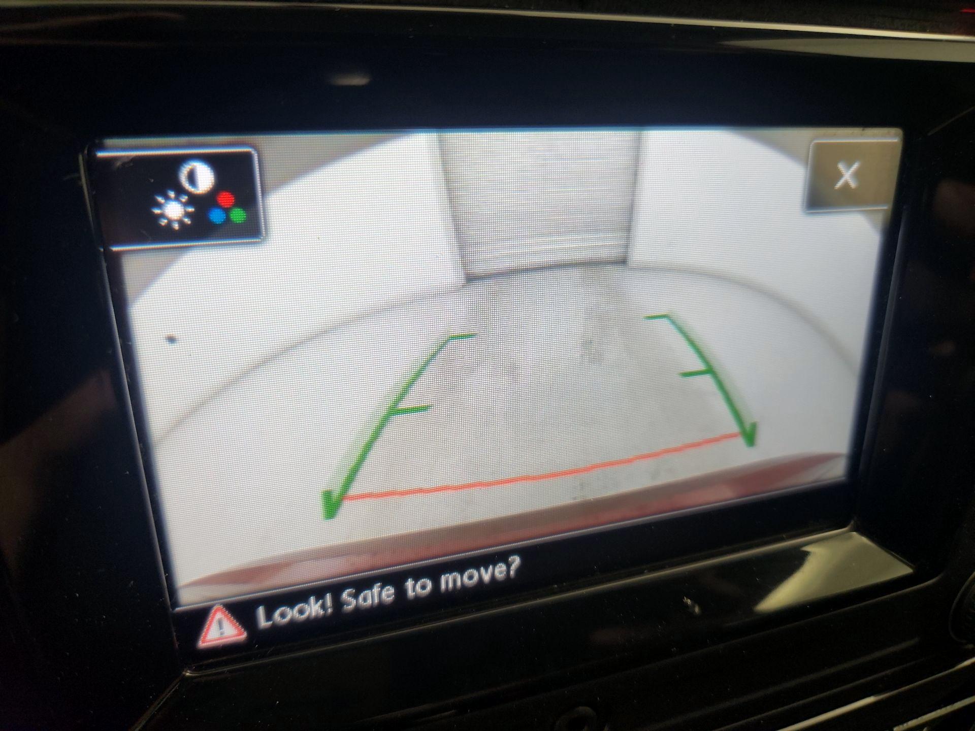 Thumbnail: 2017 Volkswagen Passat - 14