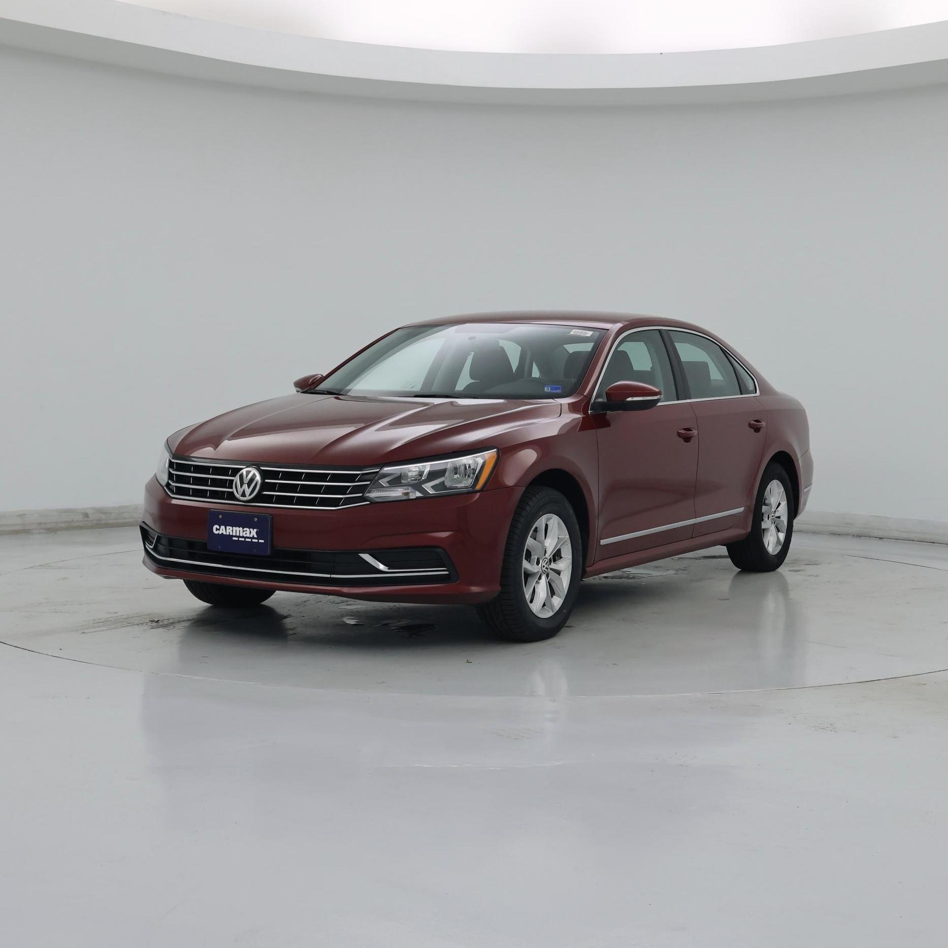 Thumbnail: 2017 Volkswagen Passat - 4