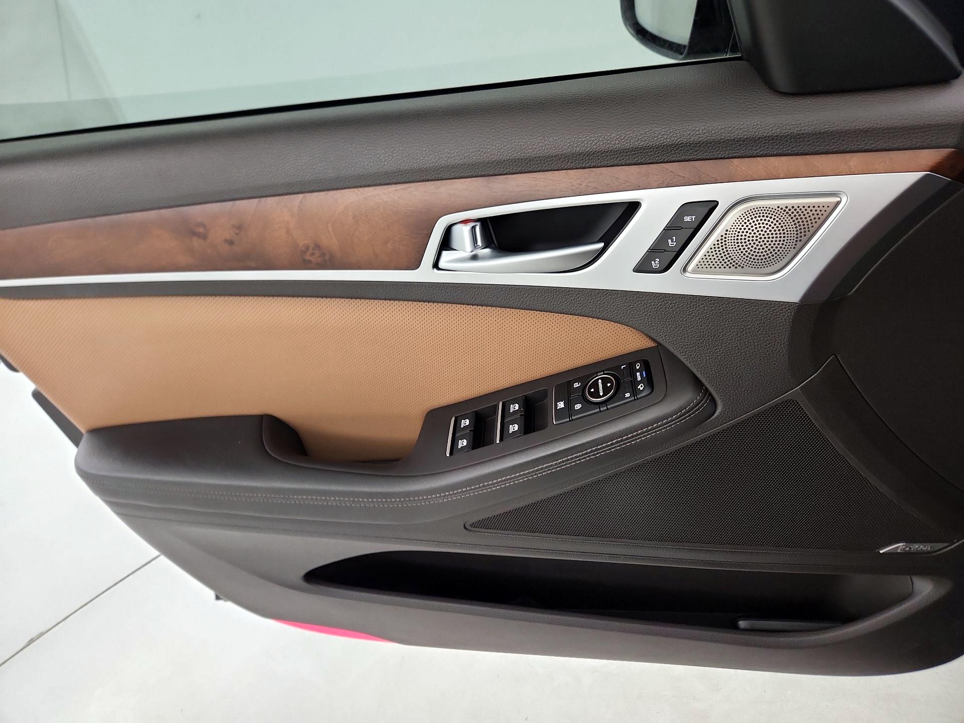 Thumbnail: 2020 Genesis G80 - 12