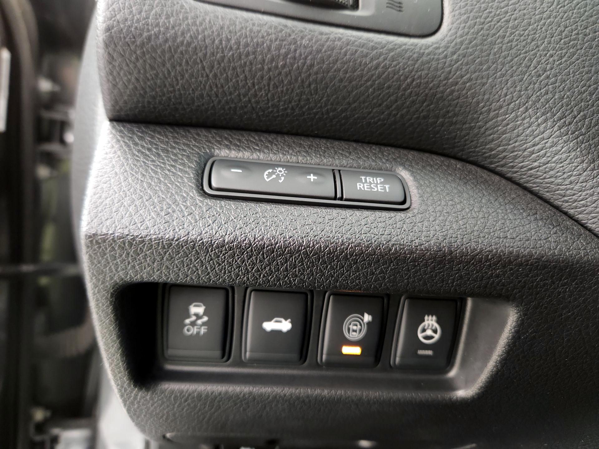 Thumbnail: 2015 Nissan Altima - 13