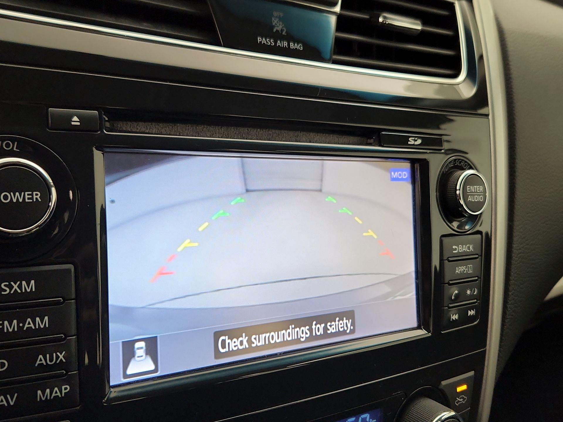 Thumbnail: 2015 Nissan Altima - 15