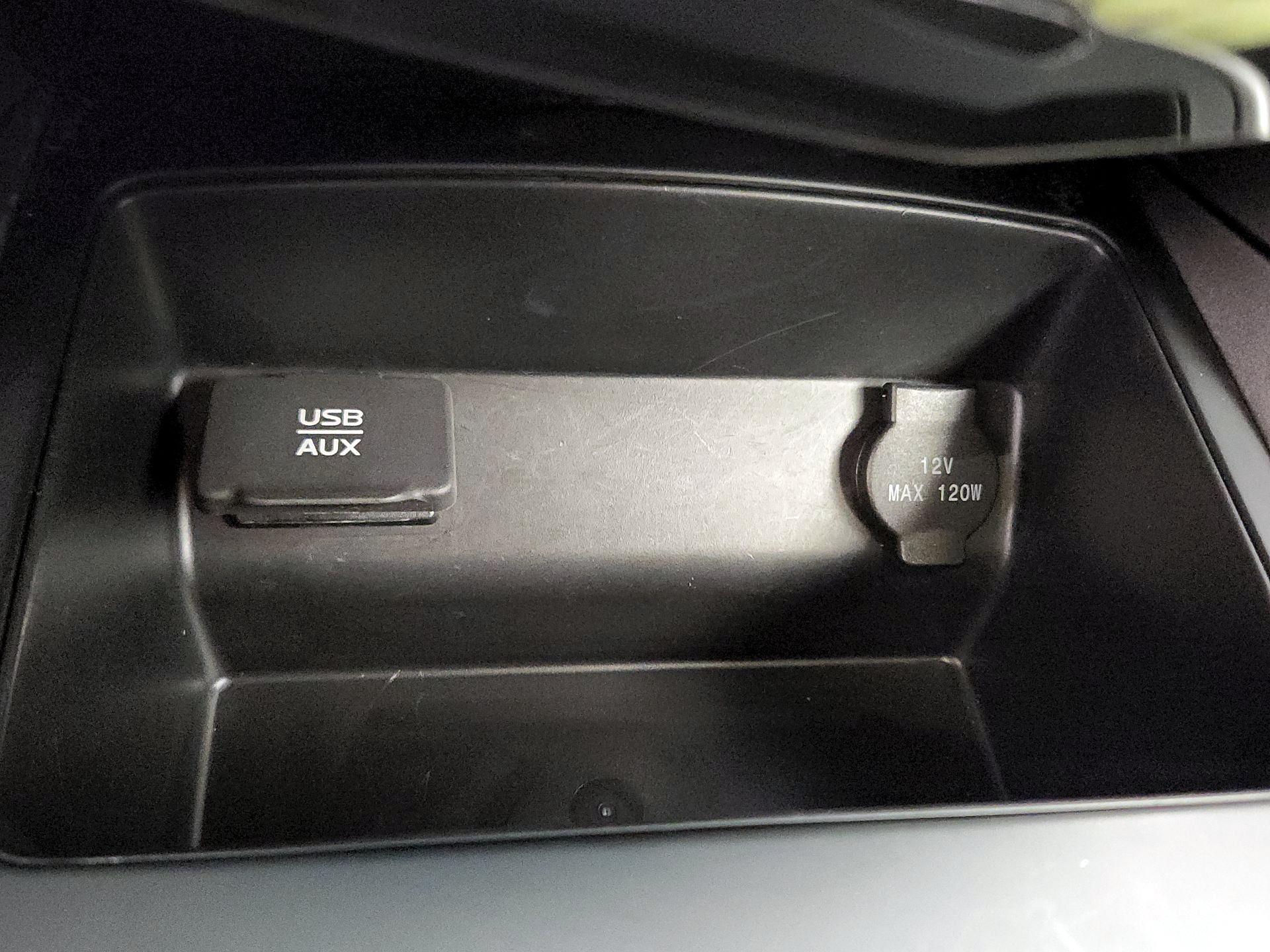 Thumbnail: 2015 Nissan Altima - 19