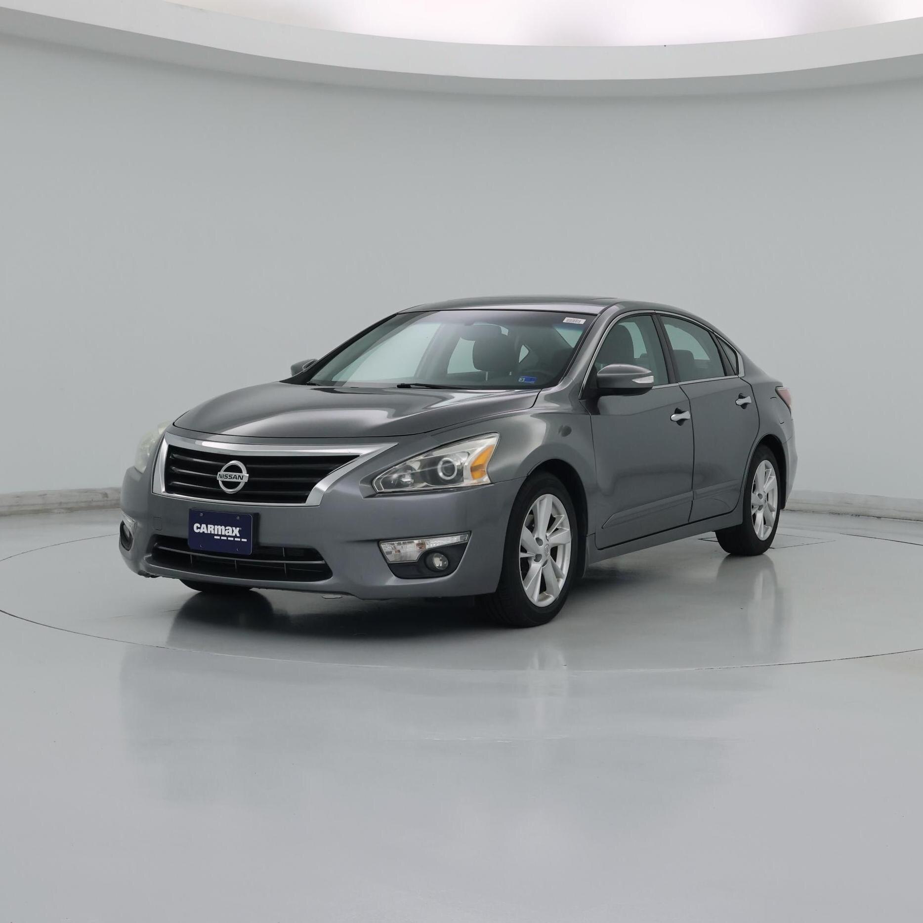 Thumbnail: 2015 Nissan Altima - 4