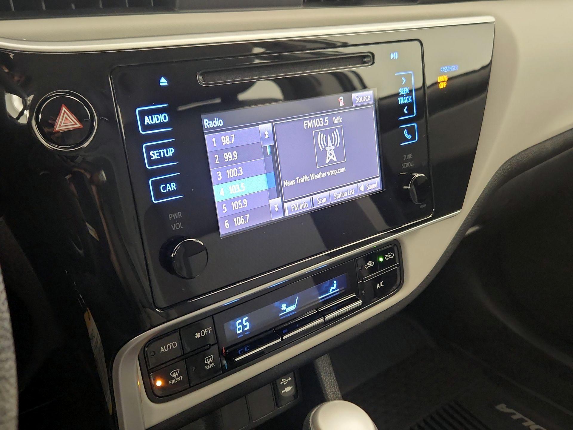 Thumbnail: 2018 Toyota Corolla - 15