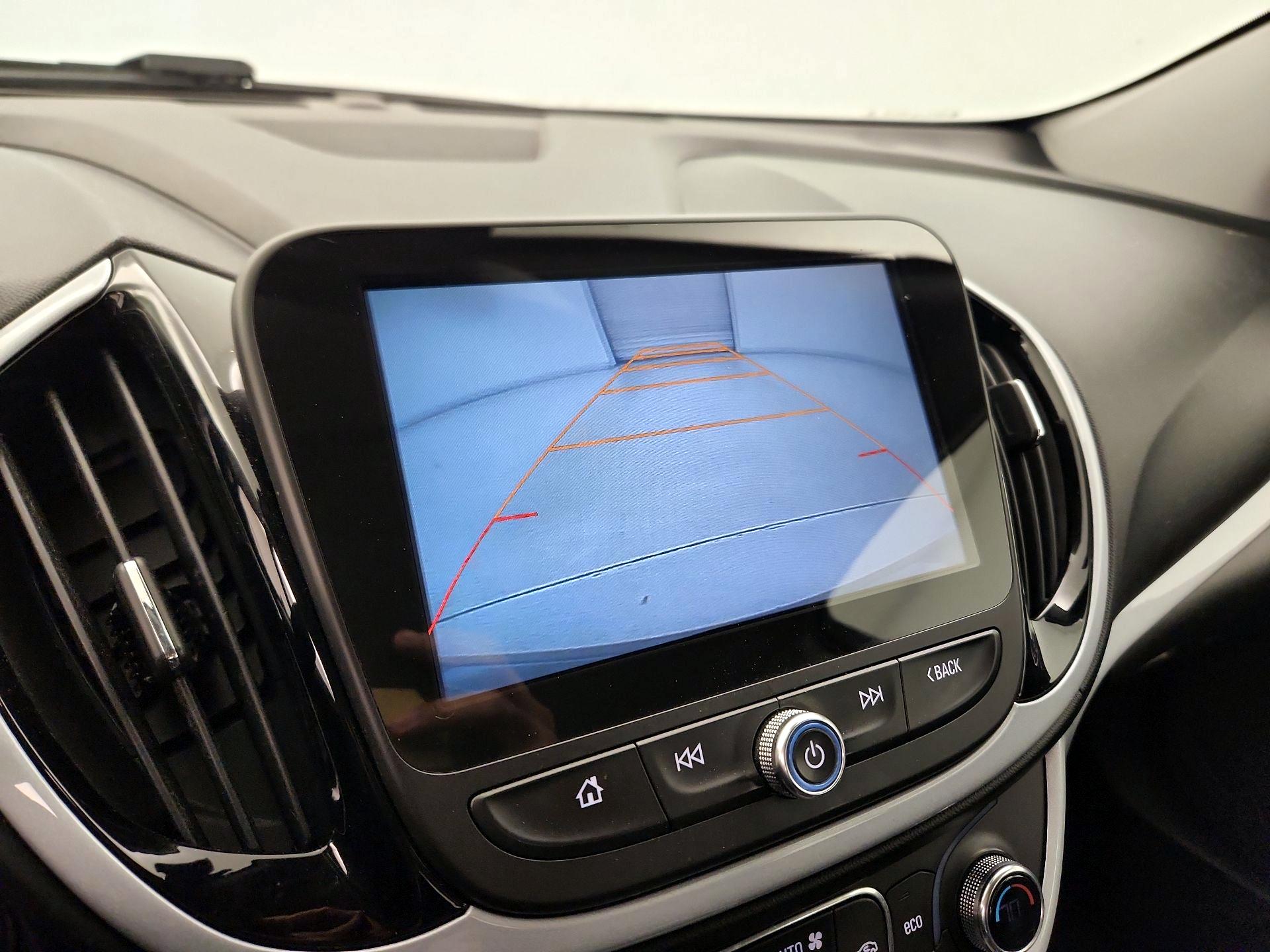 Thumbnail: 2017 Chevrolet Volt - 14