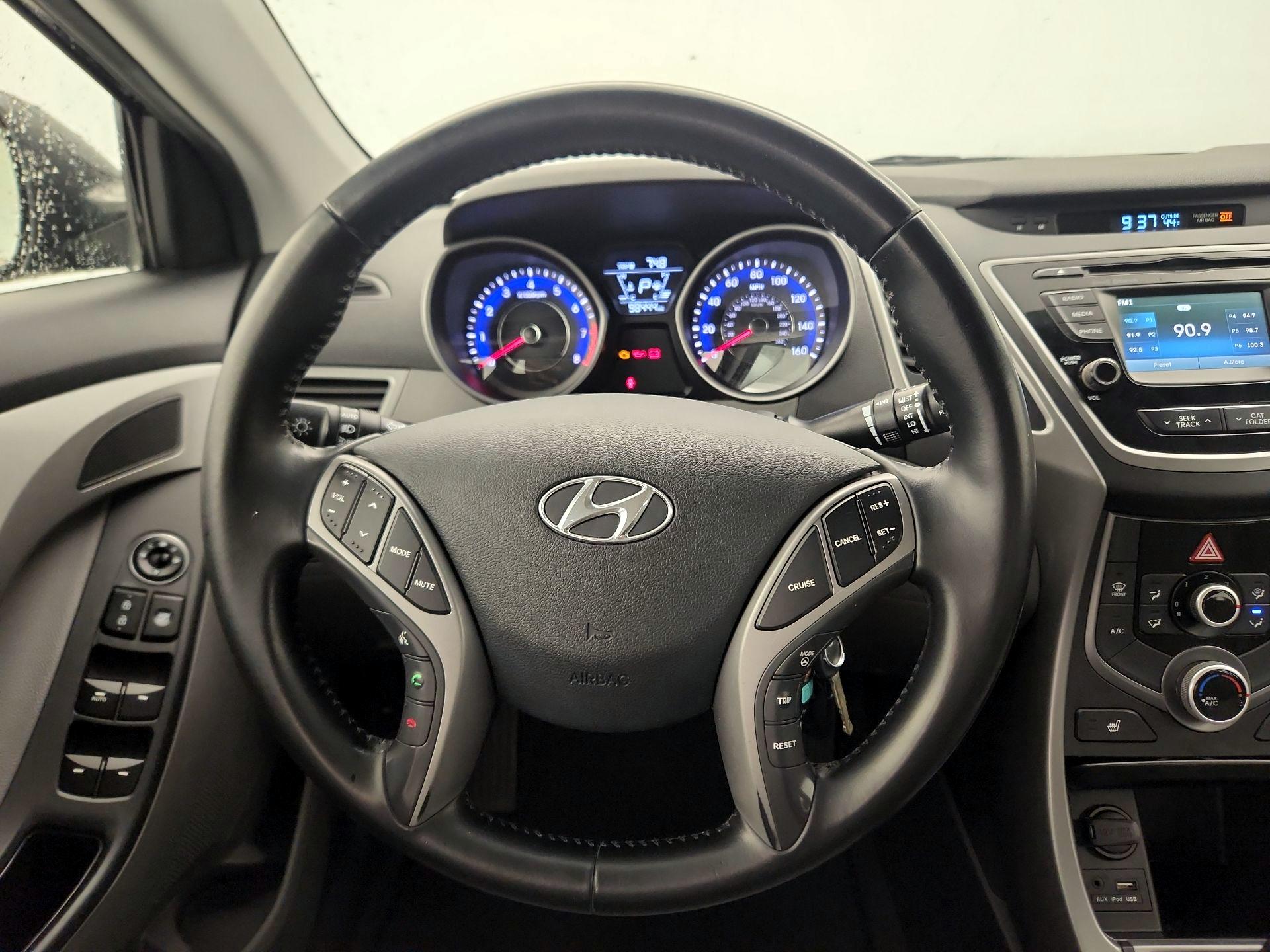 Thumbnail: 2014 Hyundai Elantra - 10