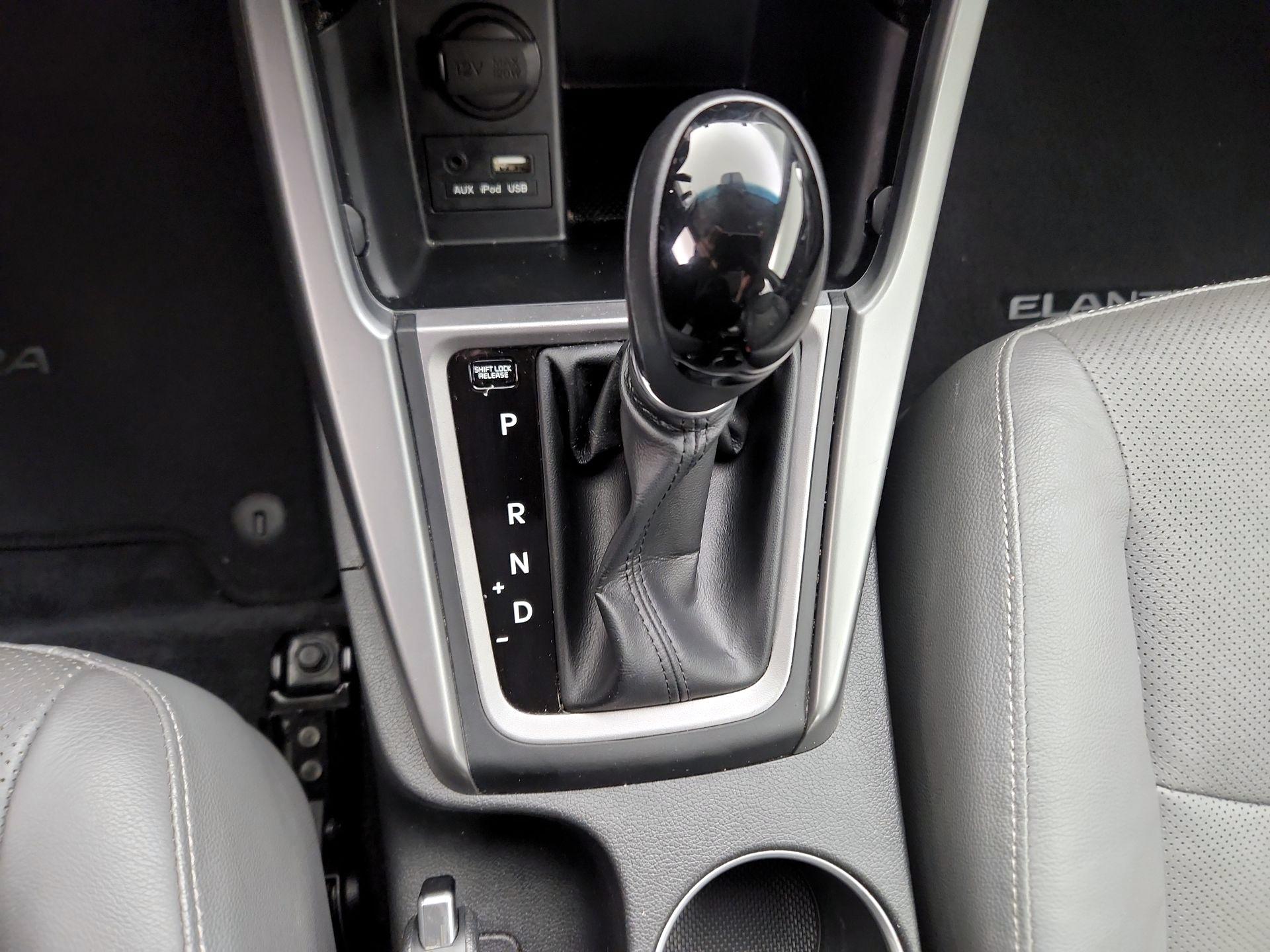 Thumbnail: 2014 Hyundai Elantra - 17