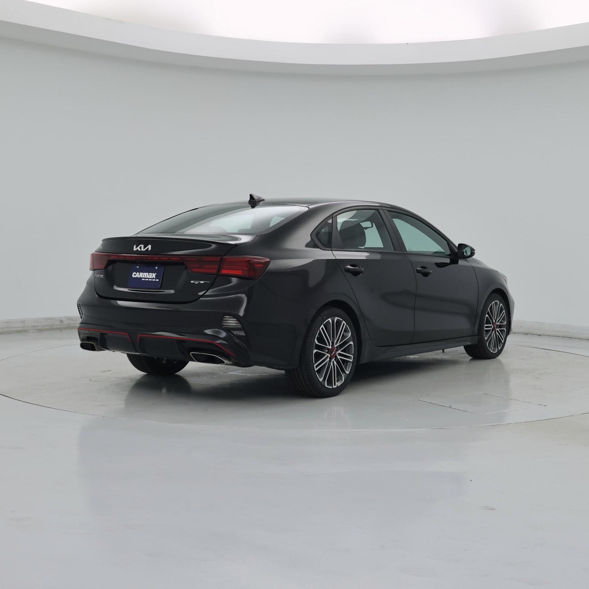 Thumbnail: 2023 Kia Forte - 8