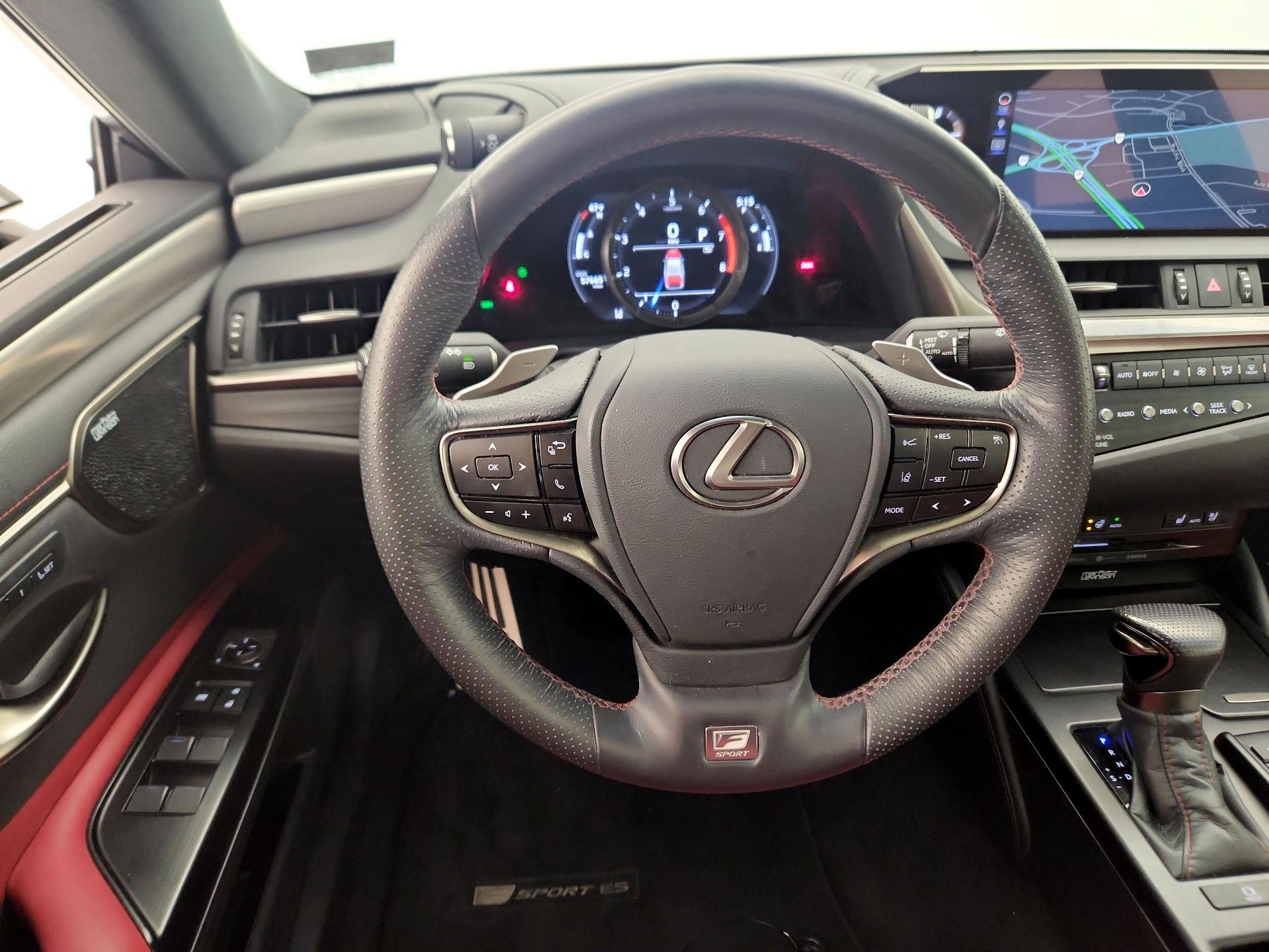 Thumbnail: 2019 Lexus ES - 10