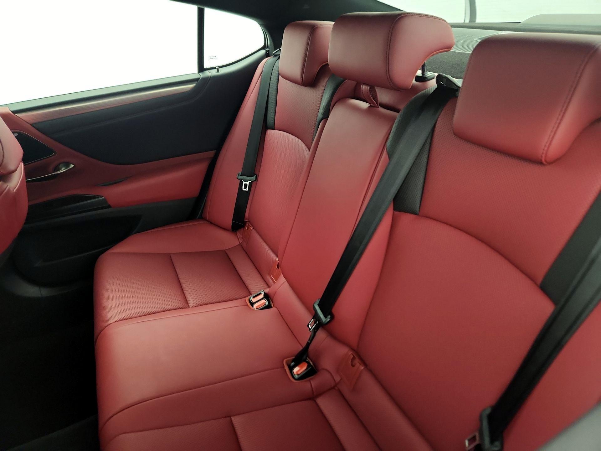 Thumbnail: 2019 Lexus ES - 19