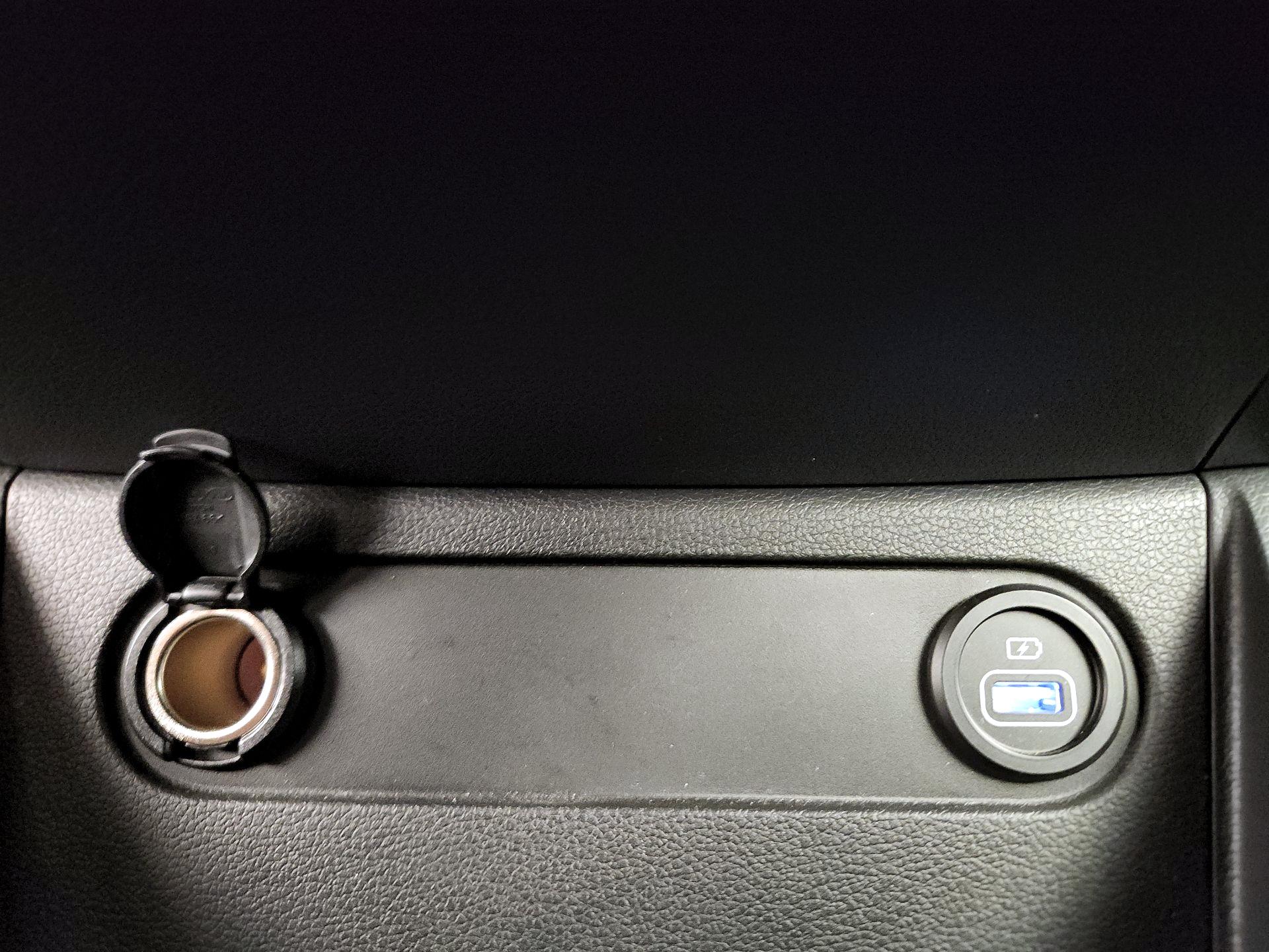 Thumbnail: 2023 Hyundai Santa Fe - 19