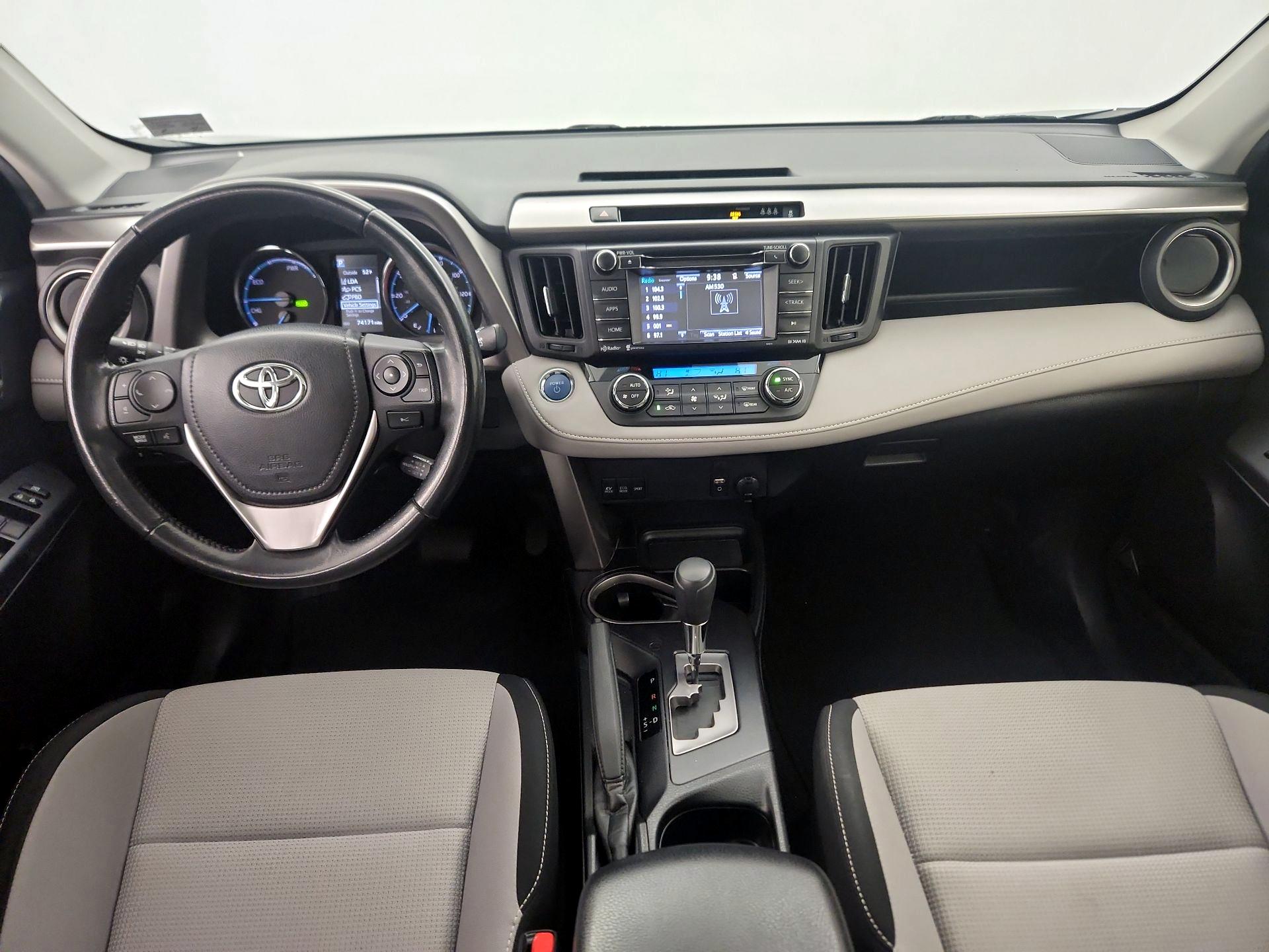 Thumbnail: 2018 Toyota RAV4 - 9