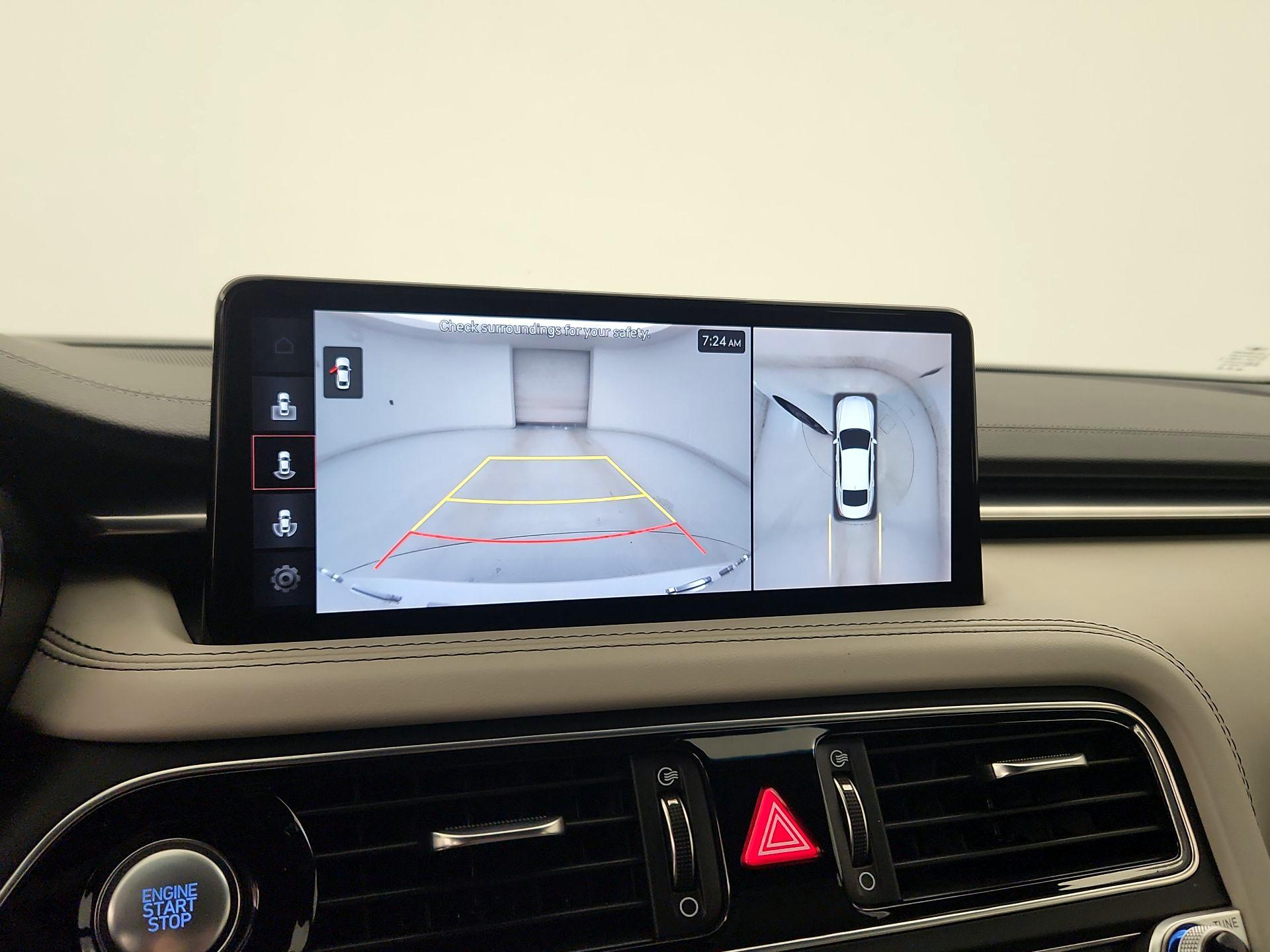 Thumbnail: 2022 Genesis G70 - 14