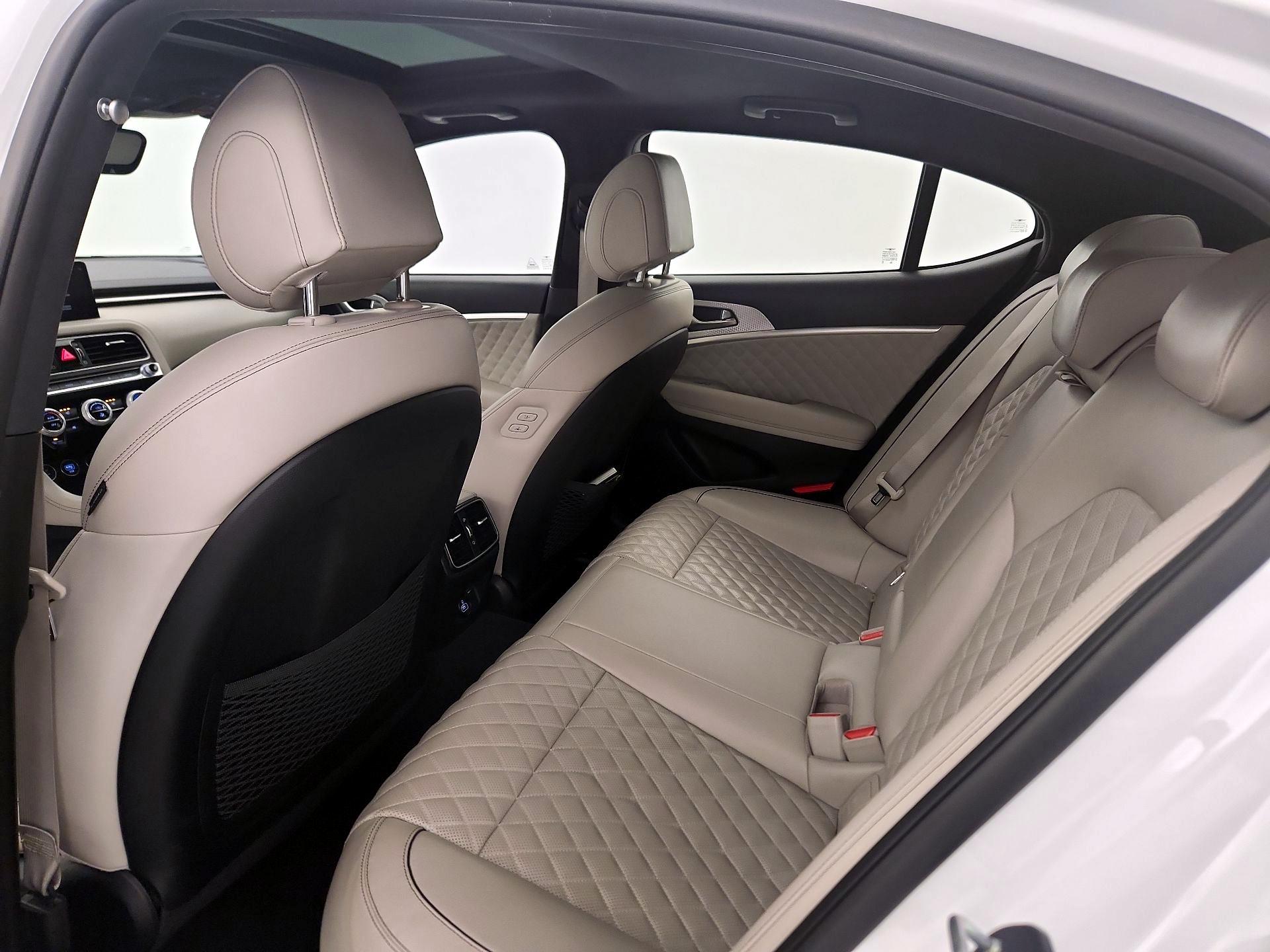 Thumbnail: 2022 Genesis G70 - 20